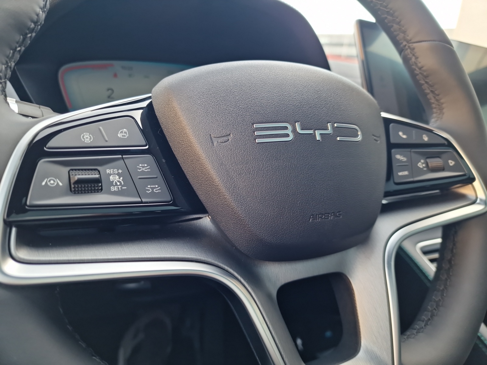 BYD Seal U DM-i Design AWD Panorama 324 PS-image-19