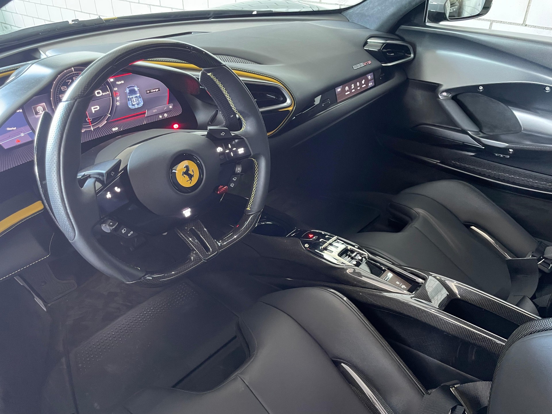 FERRARI 296 GTB Vollausstattung inkl. Assetto Fiorano Paket & Full Carbo-image-7