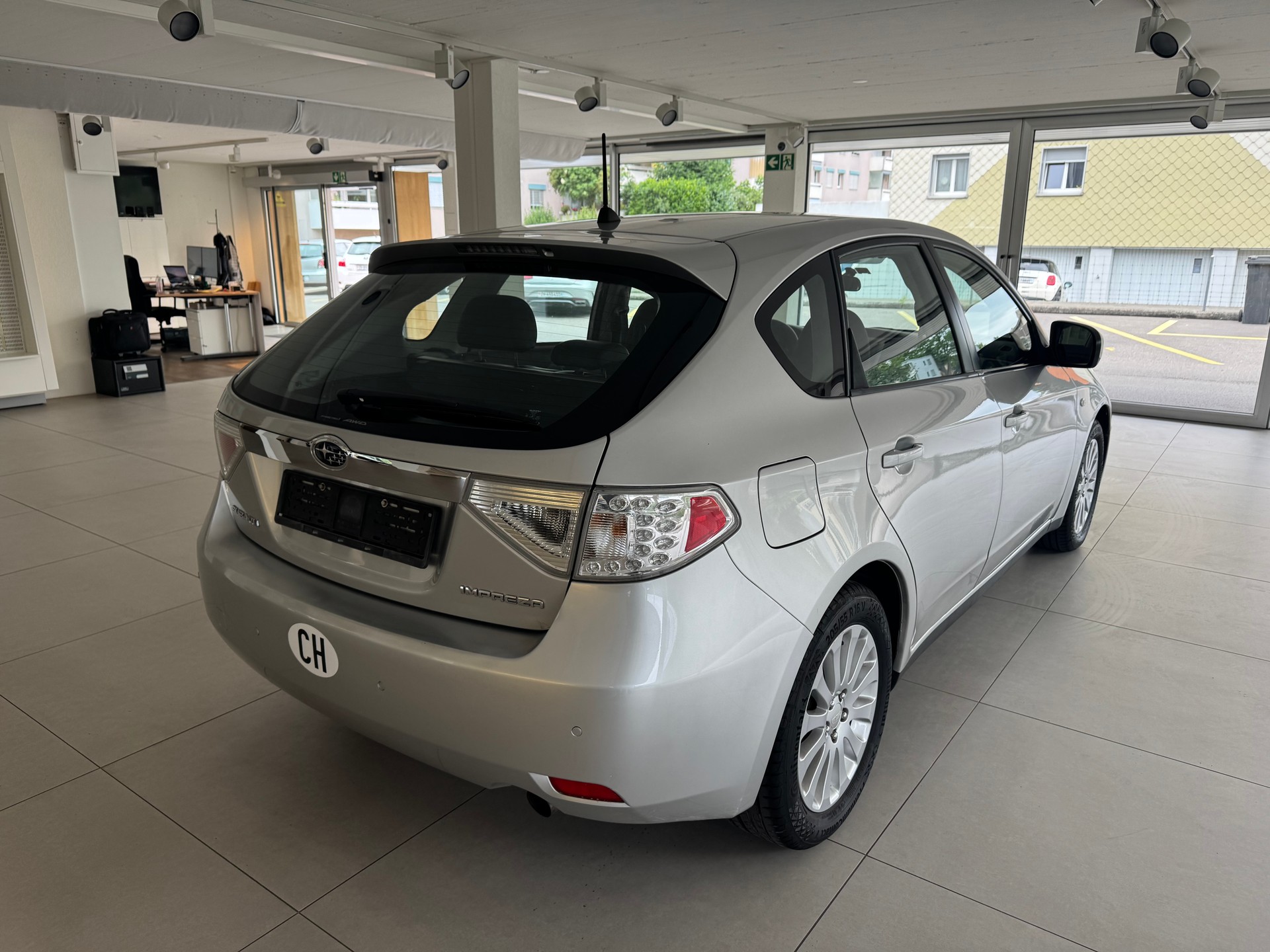 SUBARU Impreza 2.0R Swiss Automatic-image-5