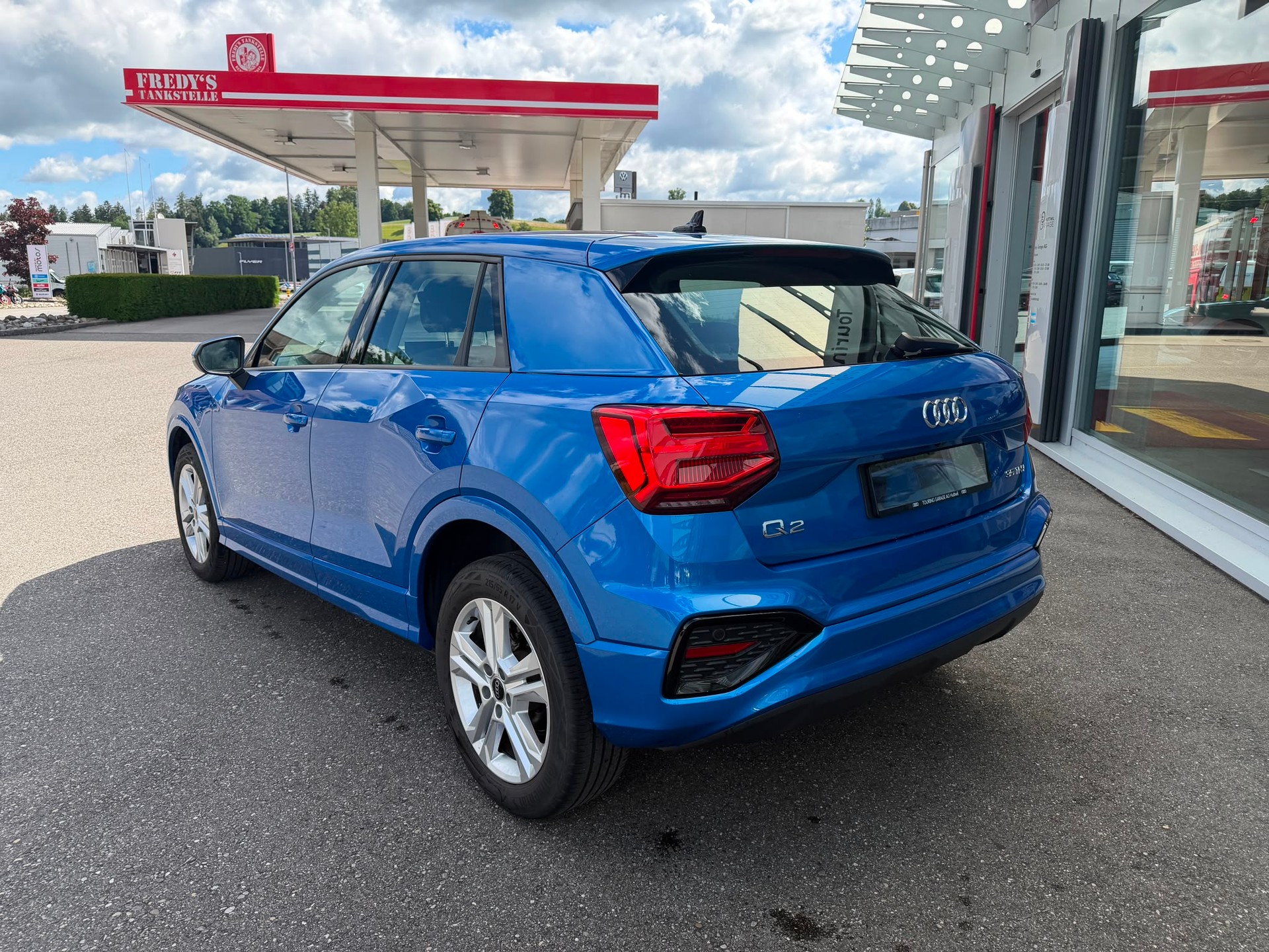 AUDI Q2 35 TFSI advanced-showroom-element-2