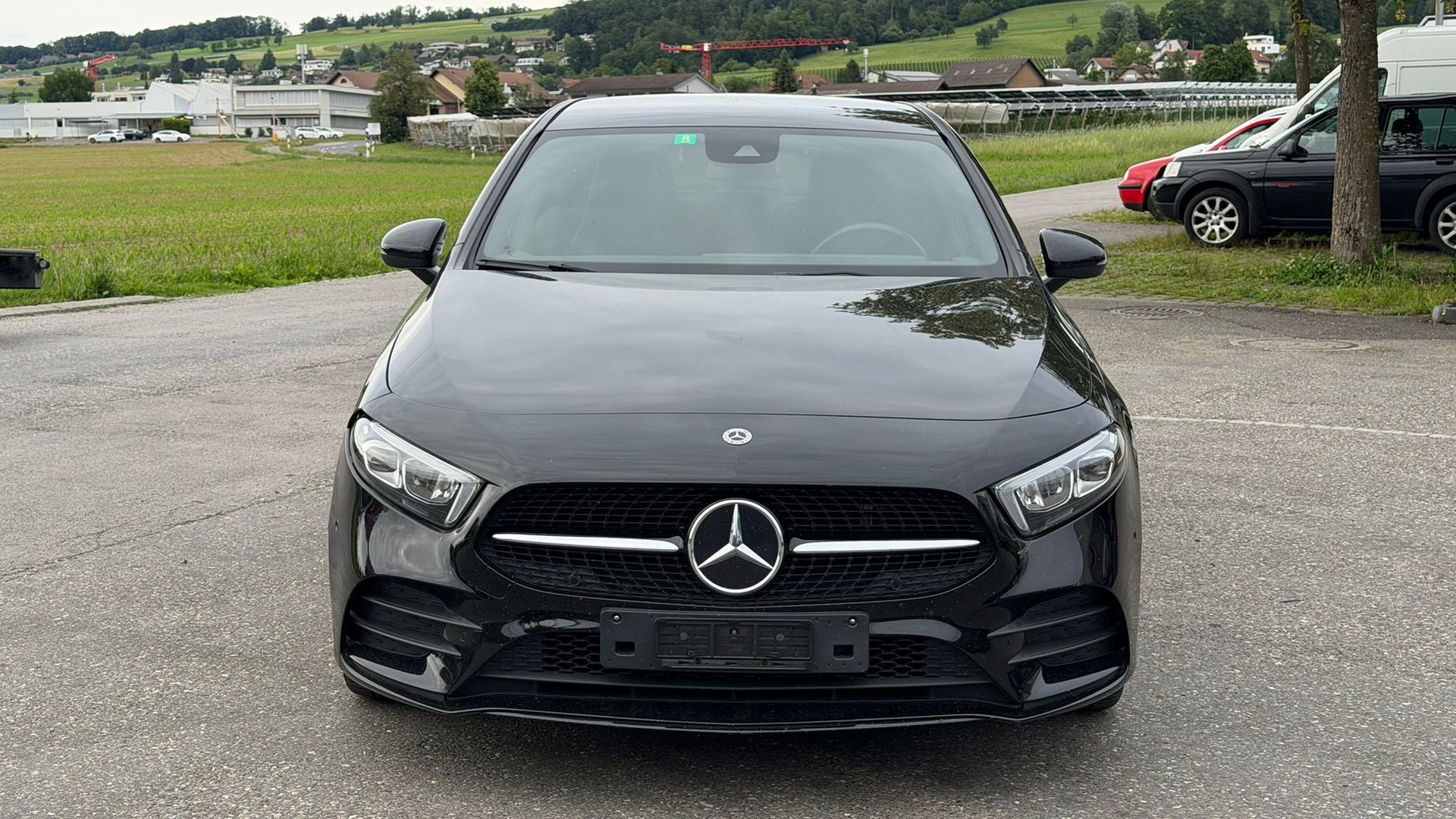 MERCEDES-BENZ A 250e AMG Line-image-1