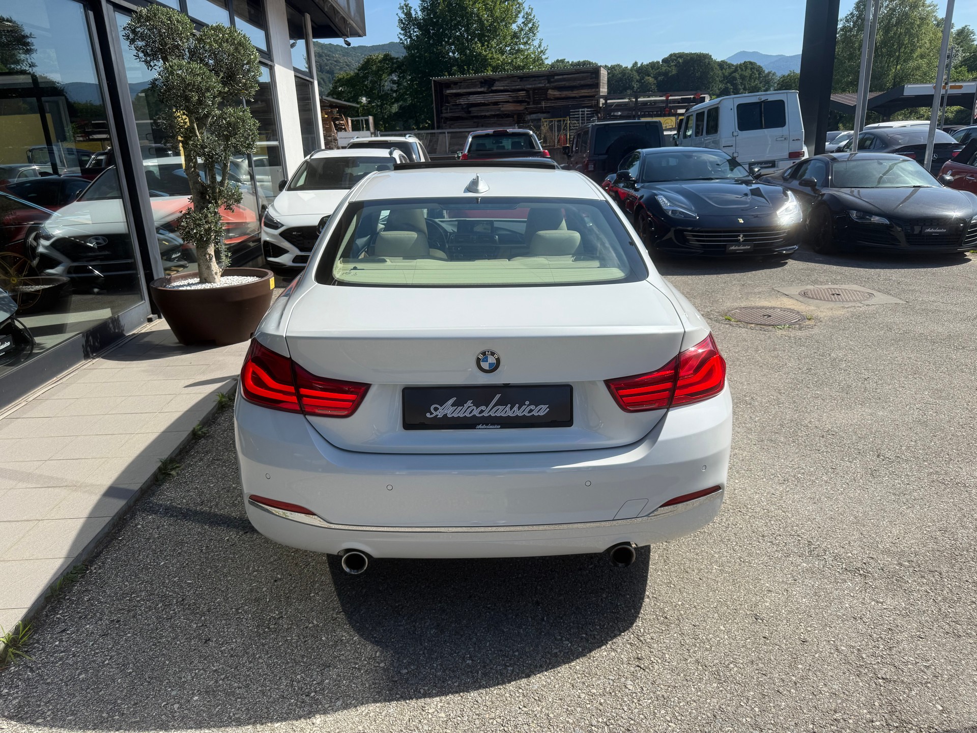 BMW 440i Coupé xDrive Luxury Line Steptronic-showroom-element-1