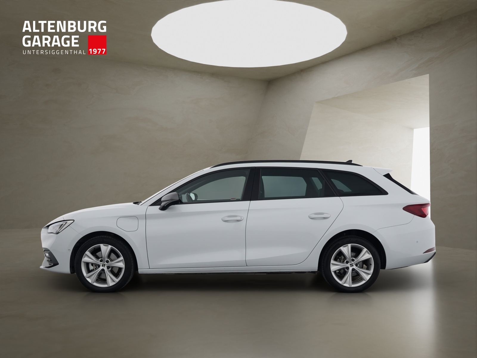 SEAT Leon ST 1.5 eHybrid FR DSG-showroom-element-1