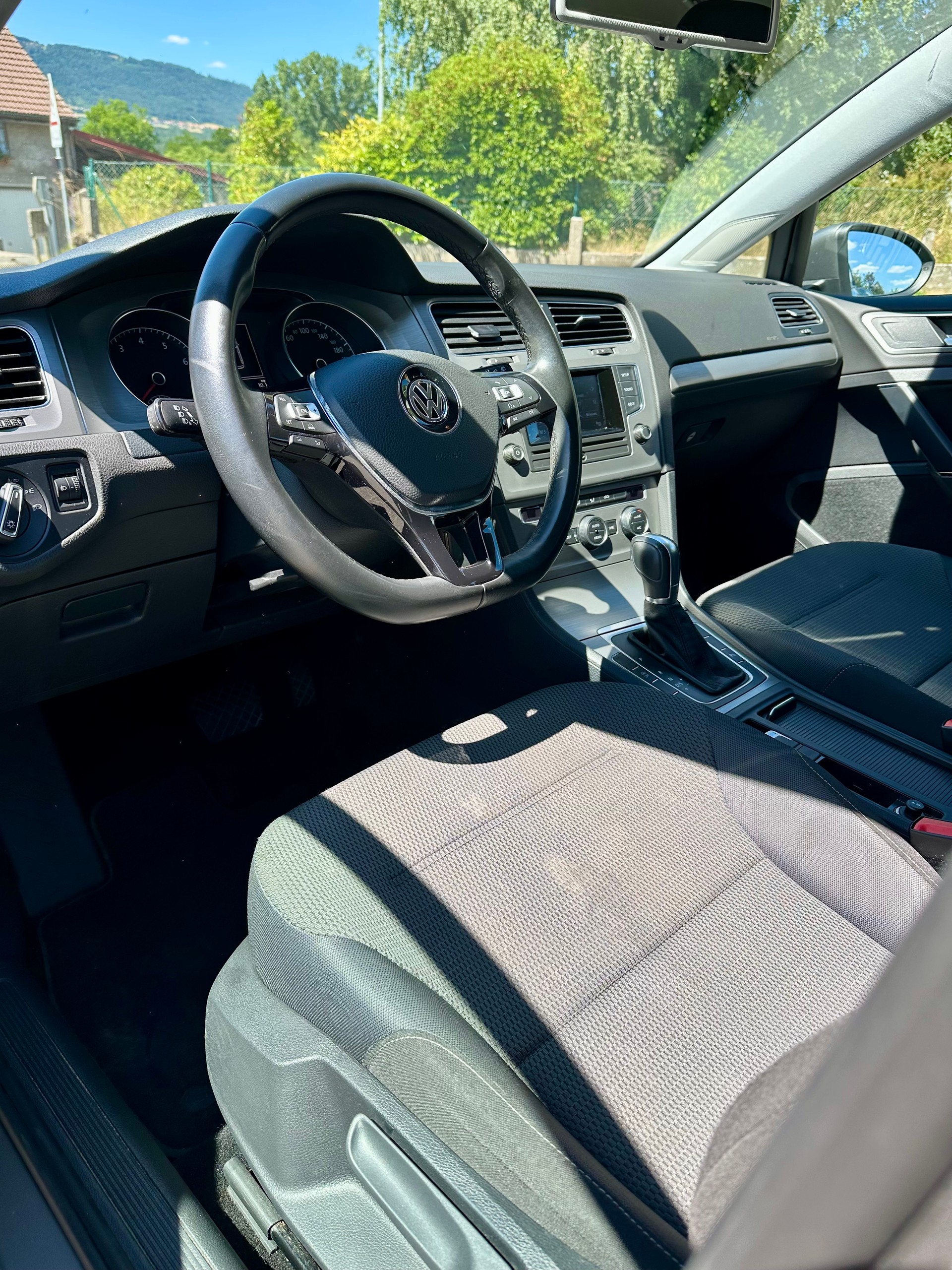 VW Golf Variant 1.4 TSI Comfortline DSG-image-8