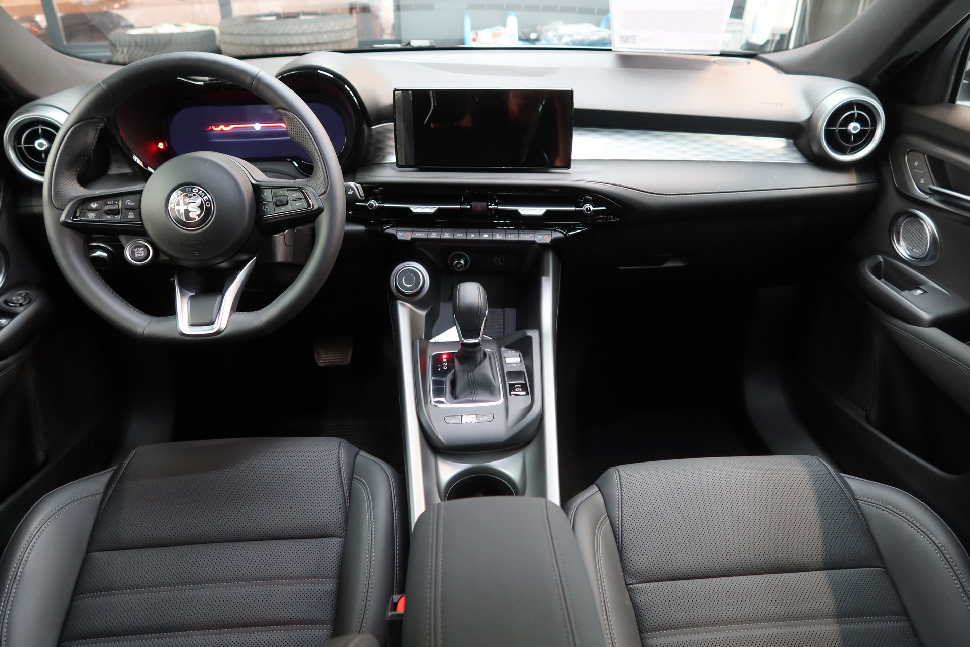 ALFA ROMEO Tonale PHEV Q4 Ti P. Prem-image-10
