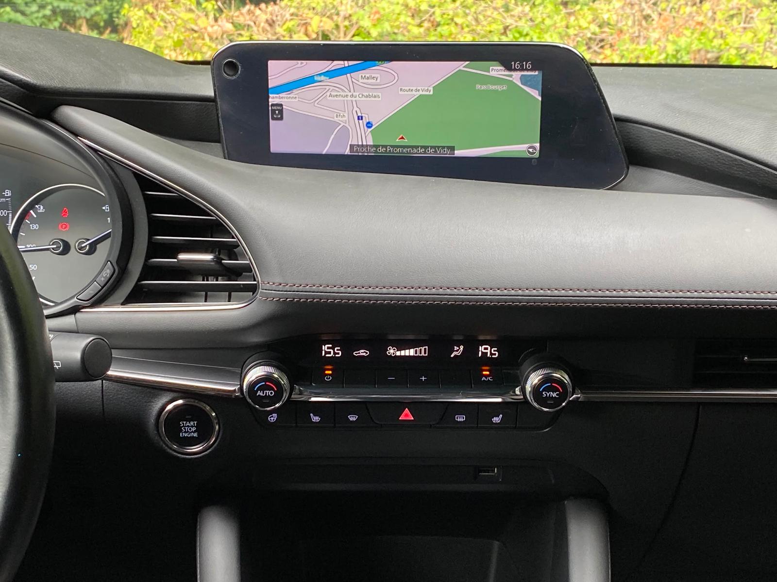 MAZDA 3 Hatchback SKYACTIV-X M Hybrid 180 Revolution AWD Automat-image-21
