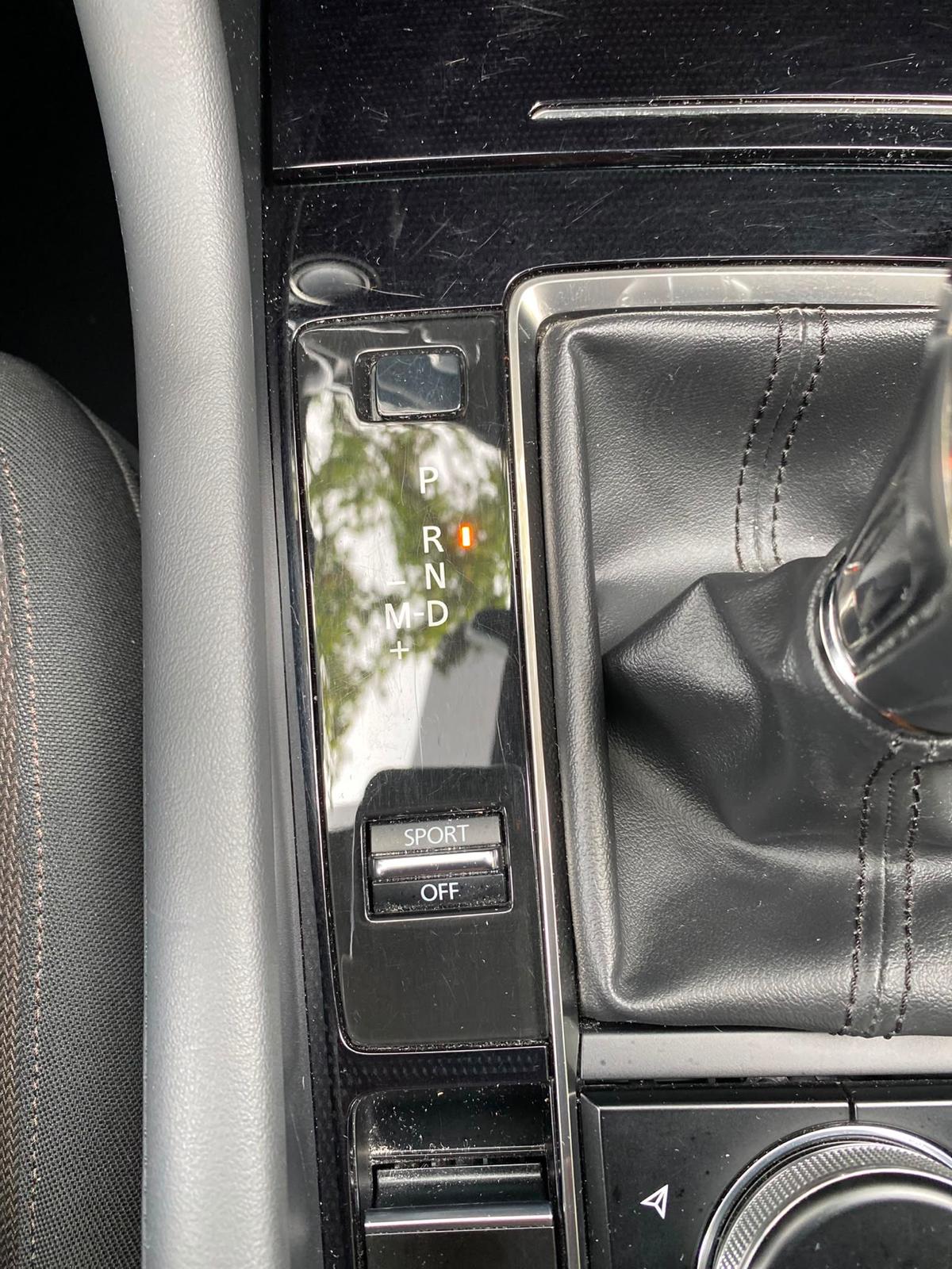 MAZDA 3 Hatchback SKYACTIV-X M Hybrid 180 Revolution AWD Automat-image-24