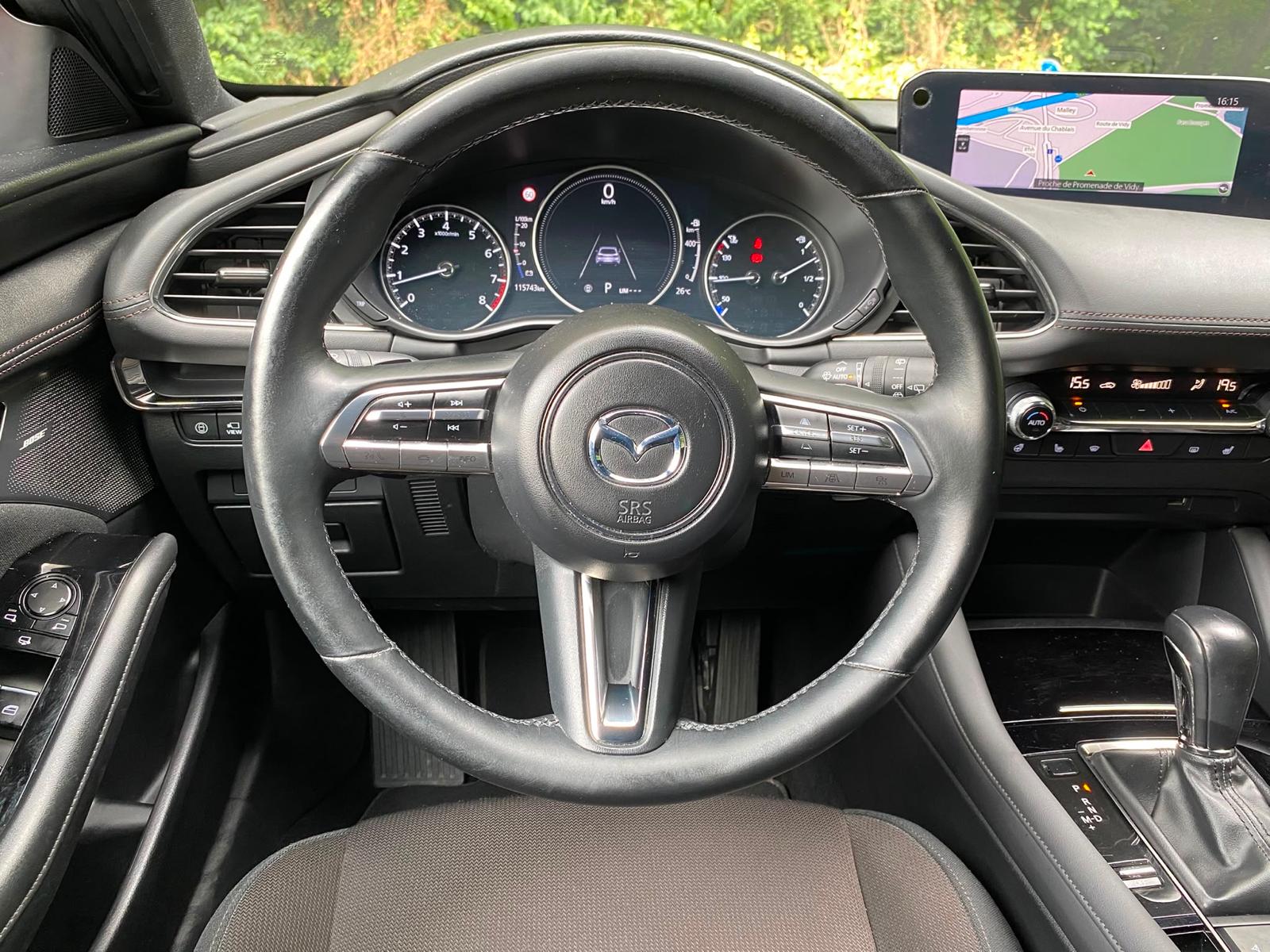 MAZDA 3 Hatchback SKYACTIV-X M Hybrid 180 Revolution AWD Automat-image-12