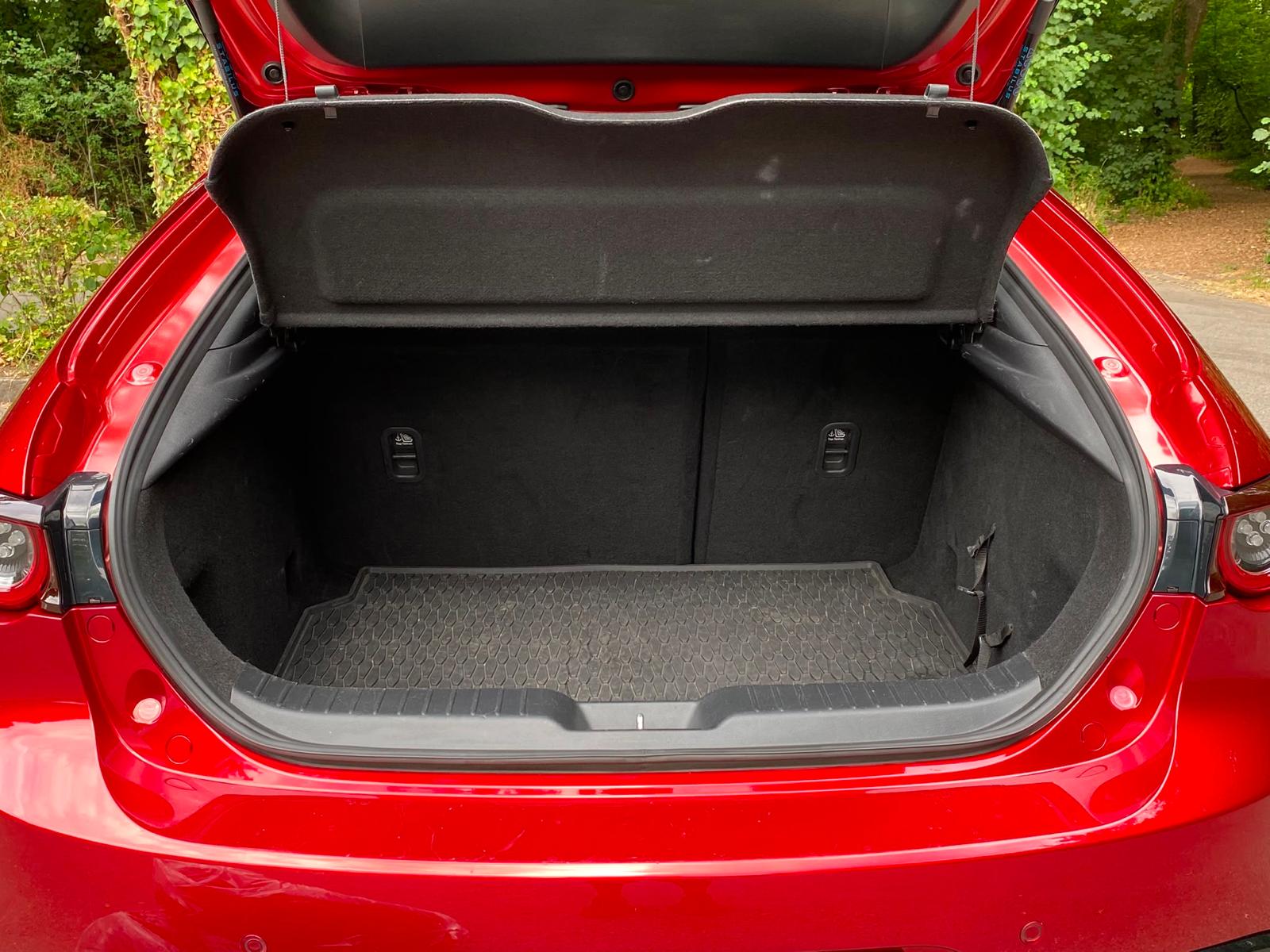MAZDA 3 Hatchback SKYACTIV-X M Hybrid 180 Revolution AWD Automat-image-29