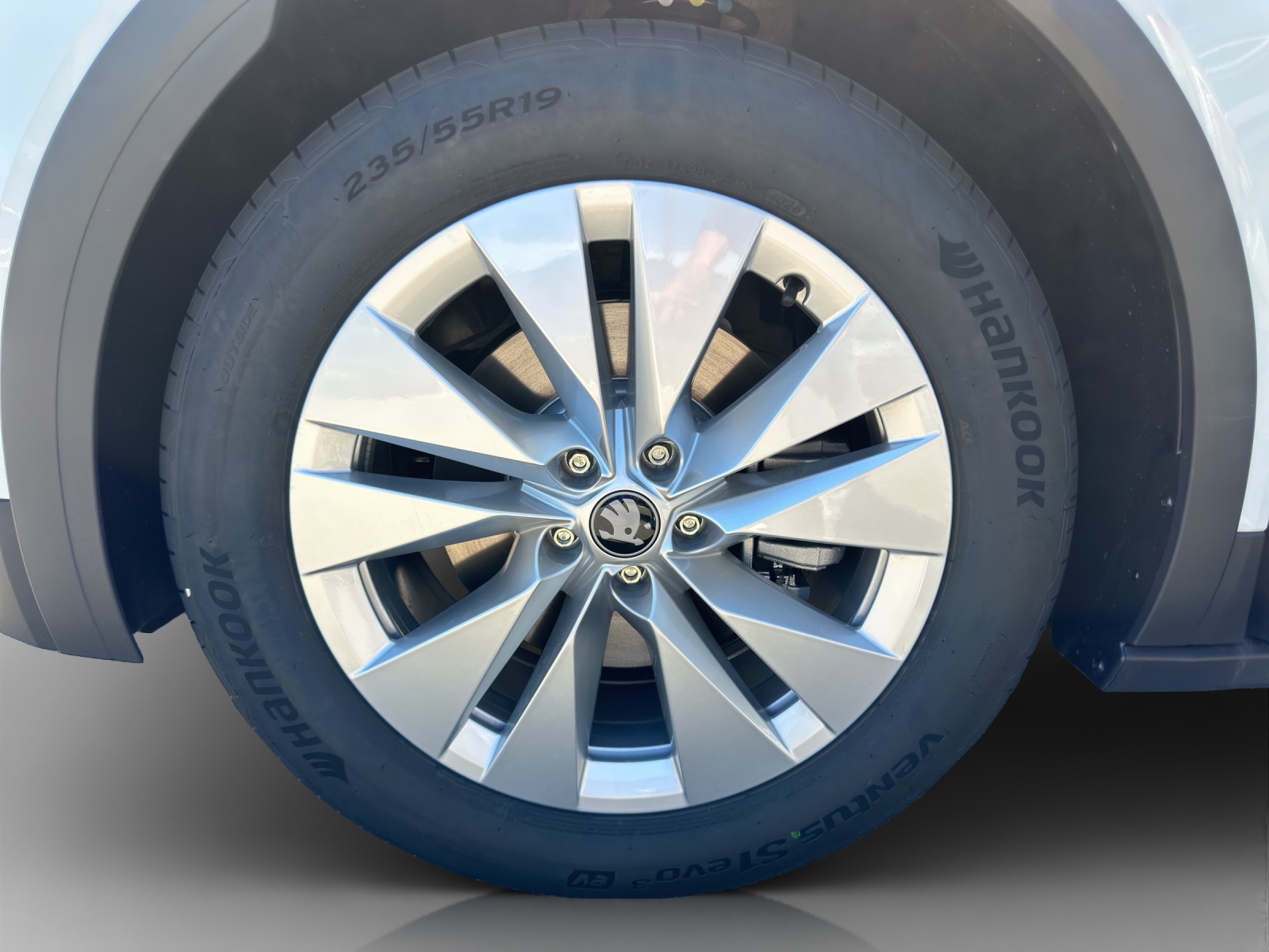 SKODA Elroq 60-image-13