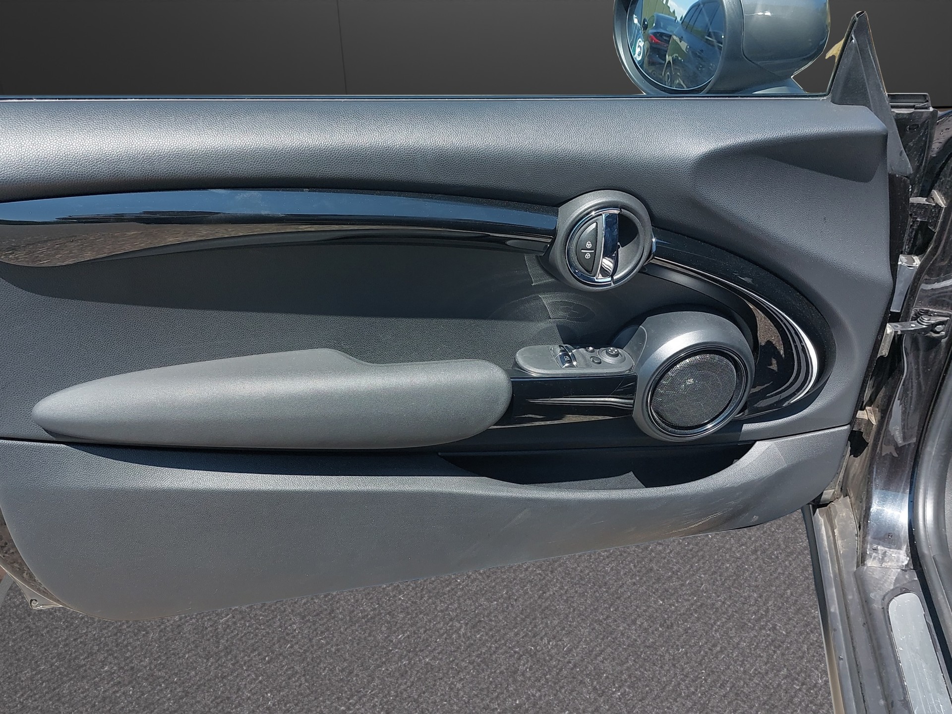 MINI F56 Cooper SE-image-11