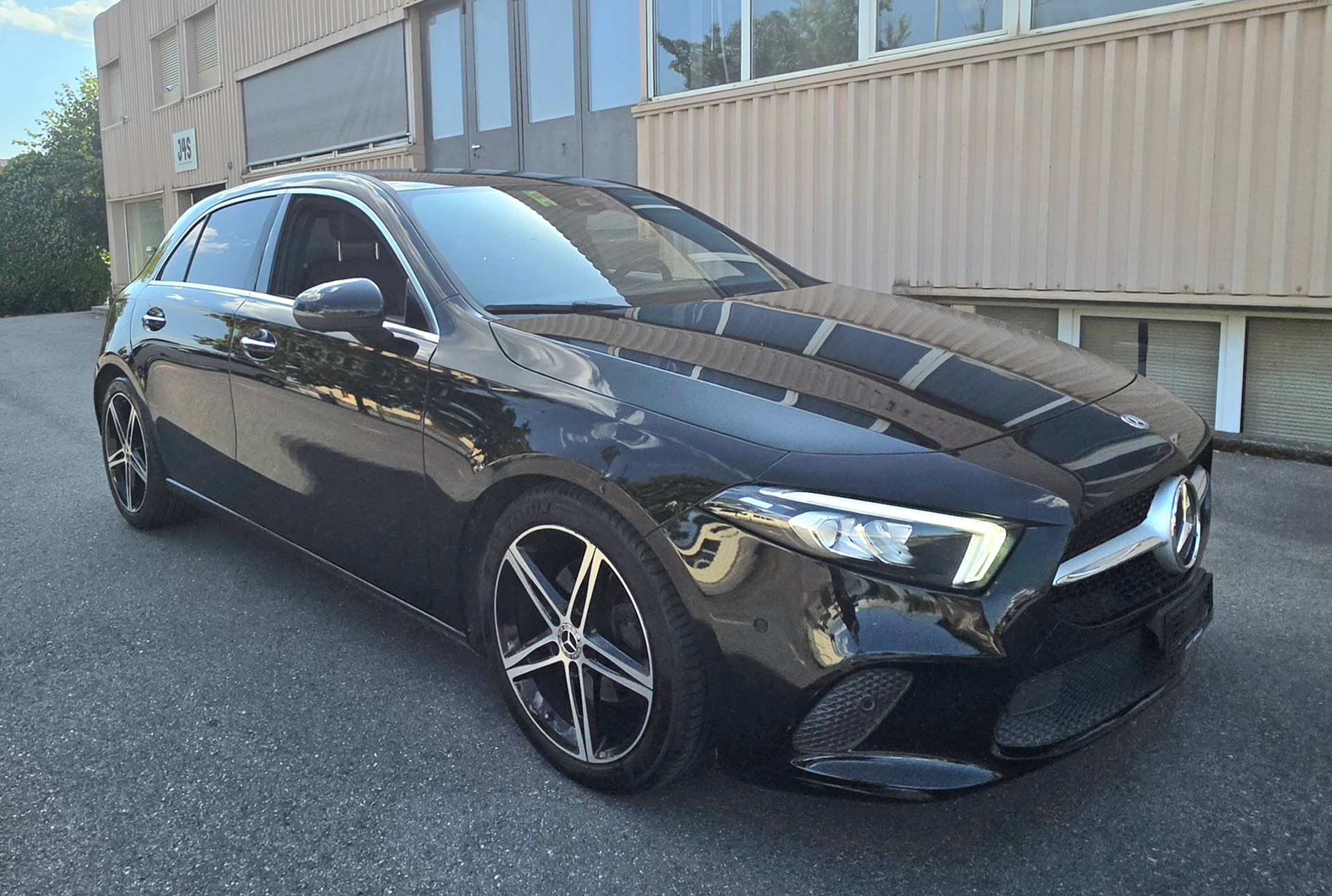 MERCEDES-BENZ A 200 7G-DCT