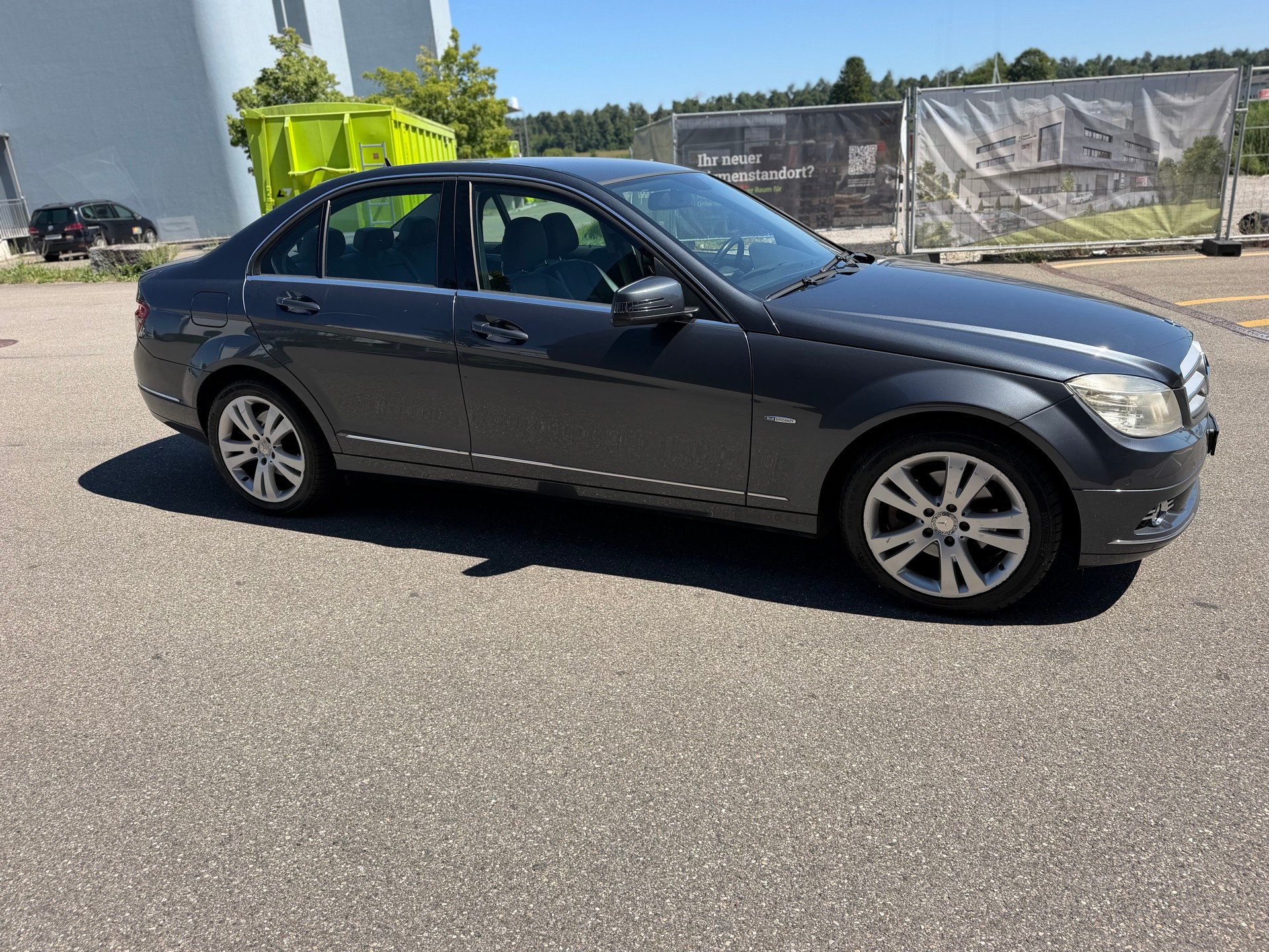 MERCEDES-BENZ C 200 CGI BlueEfficiency Automatic-showroom-element-3