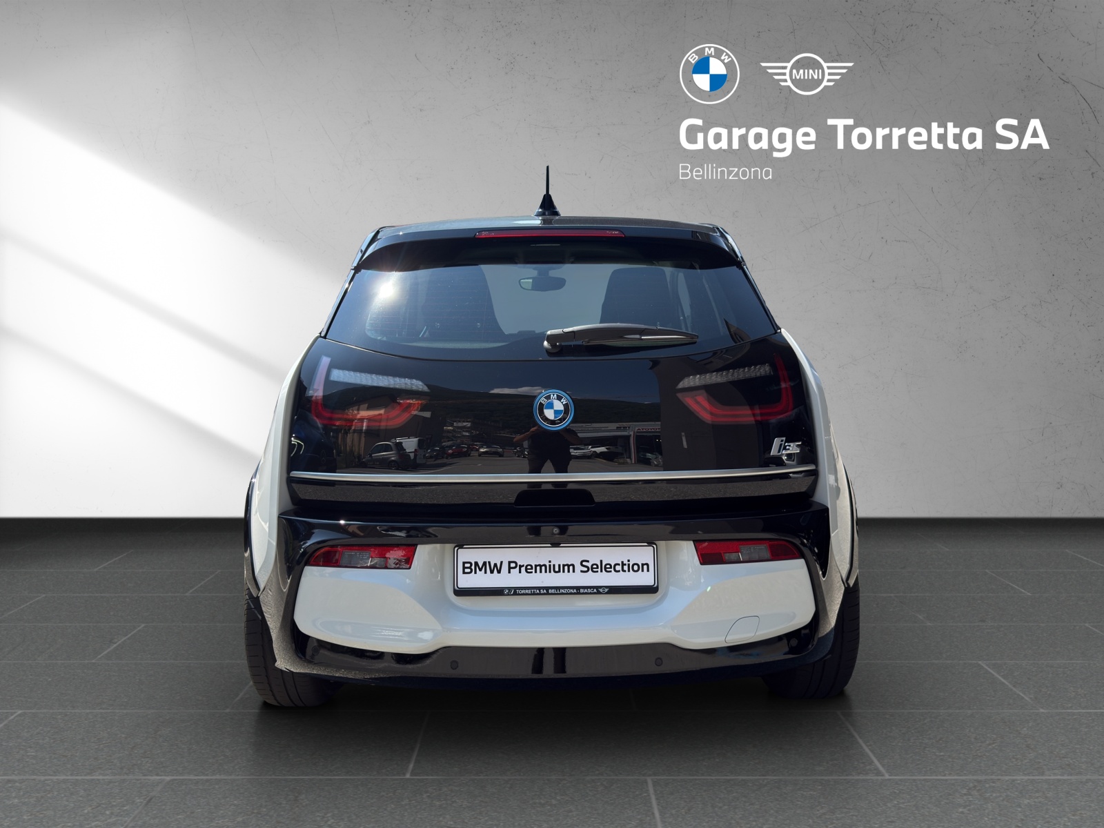 BMW i3s (120Ah) ELECTRIFYOU-showroom-element-3