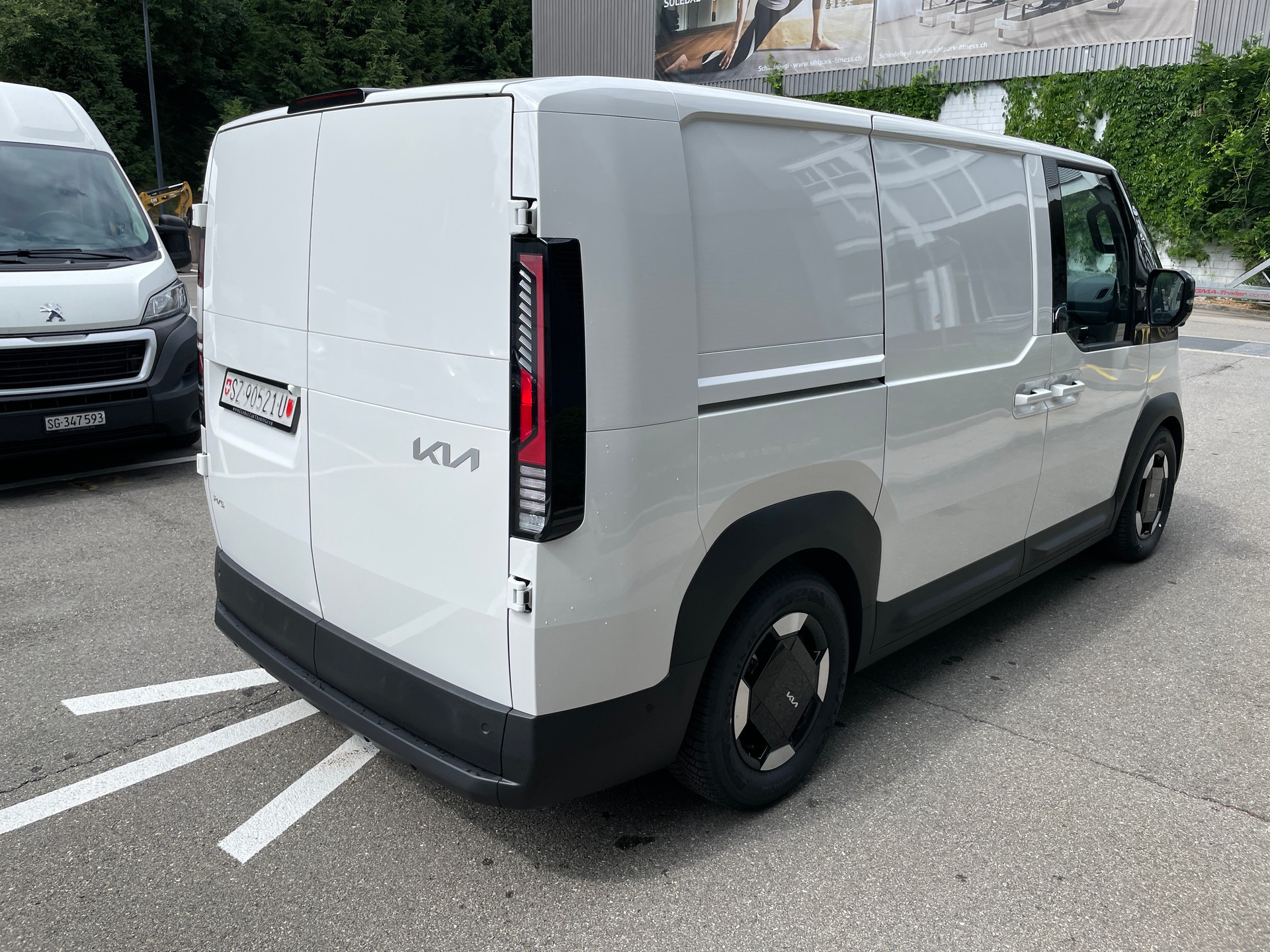 KIA PV5 Cargo 71.2 kWh Elite, Wärmepumpe und 2-Schiebetüren-image-7