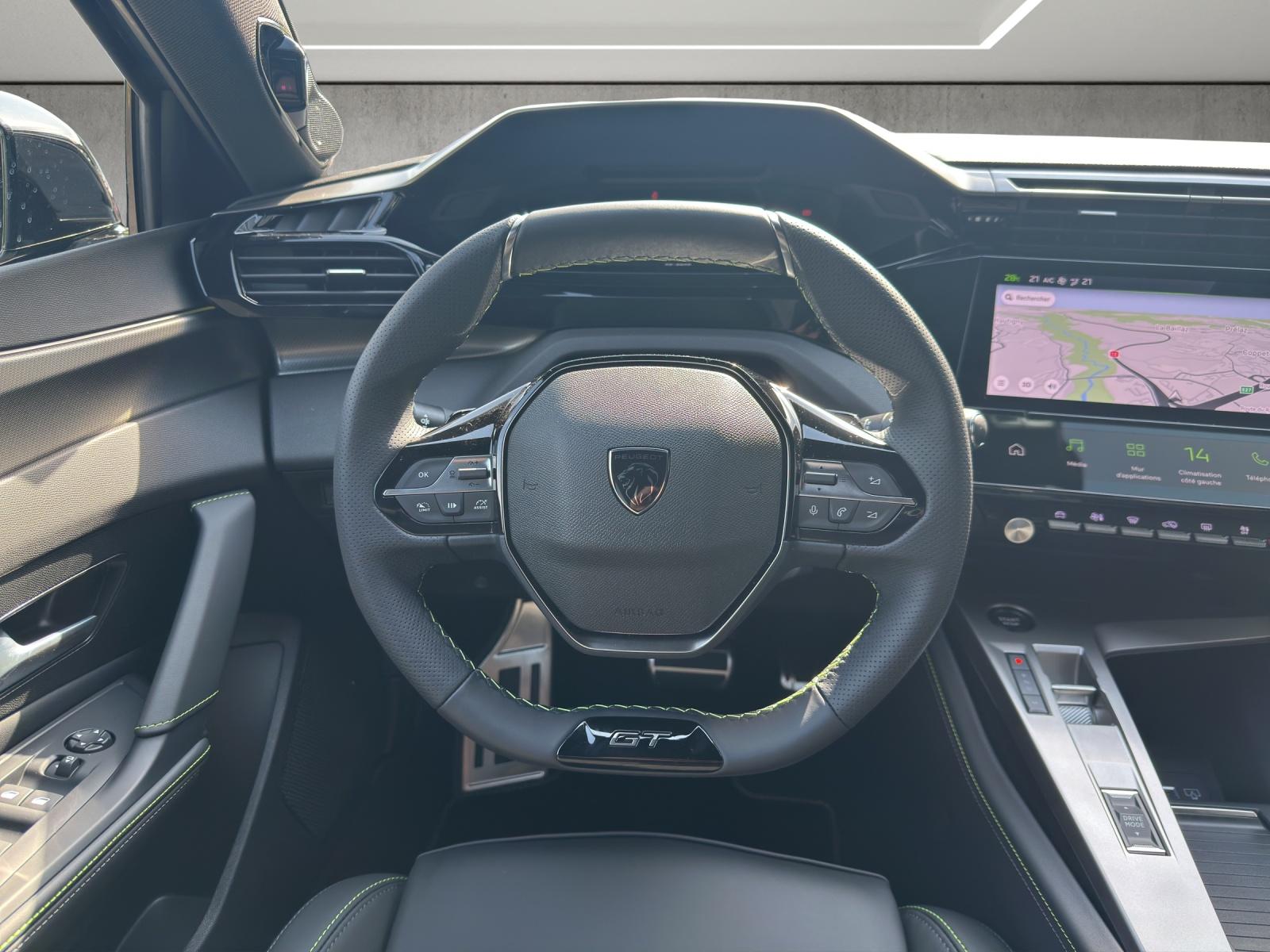 PEUGEOT 408 1.2 Hybrid 145 GT Exclusive-image-11