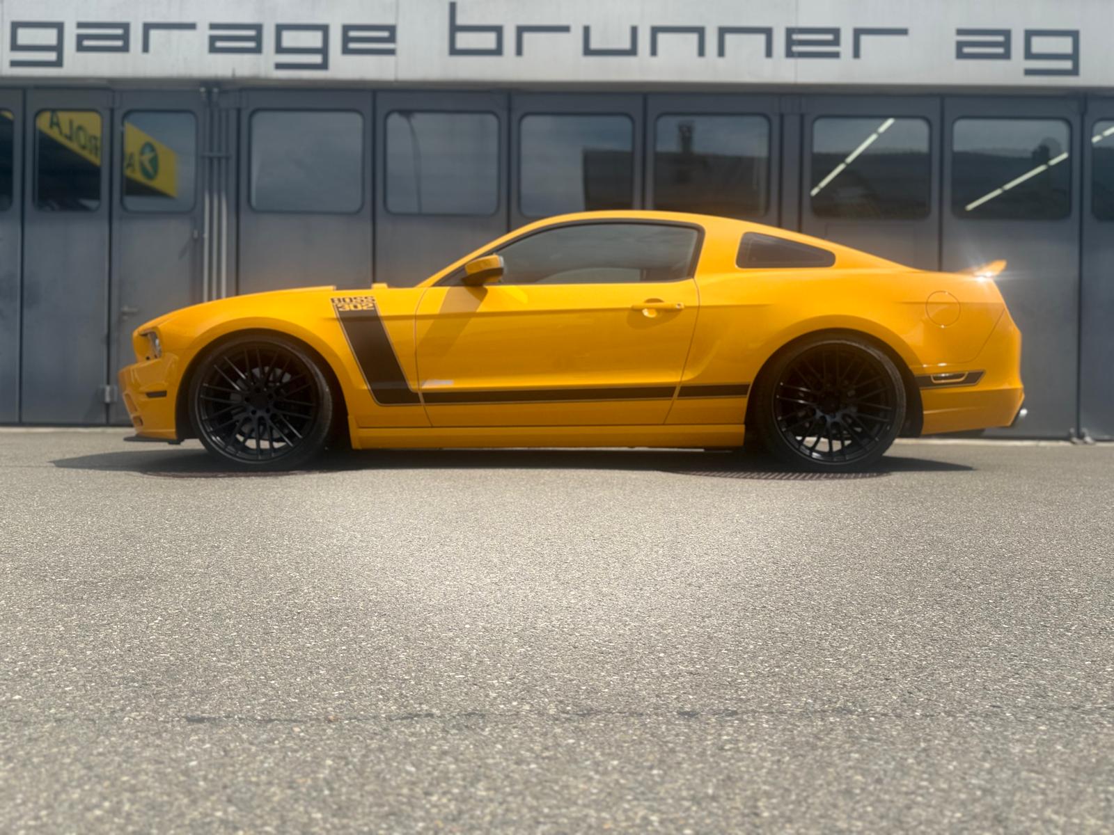 FORD BOSS 302