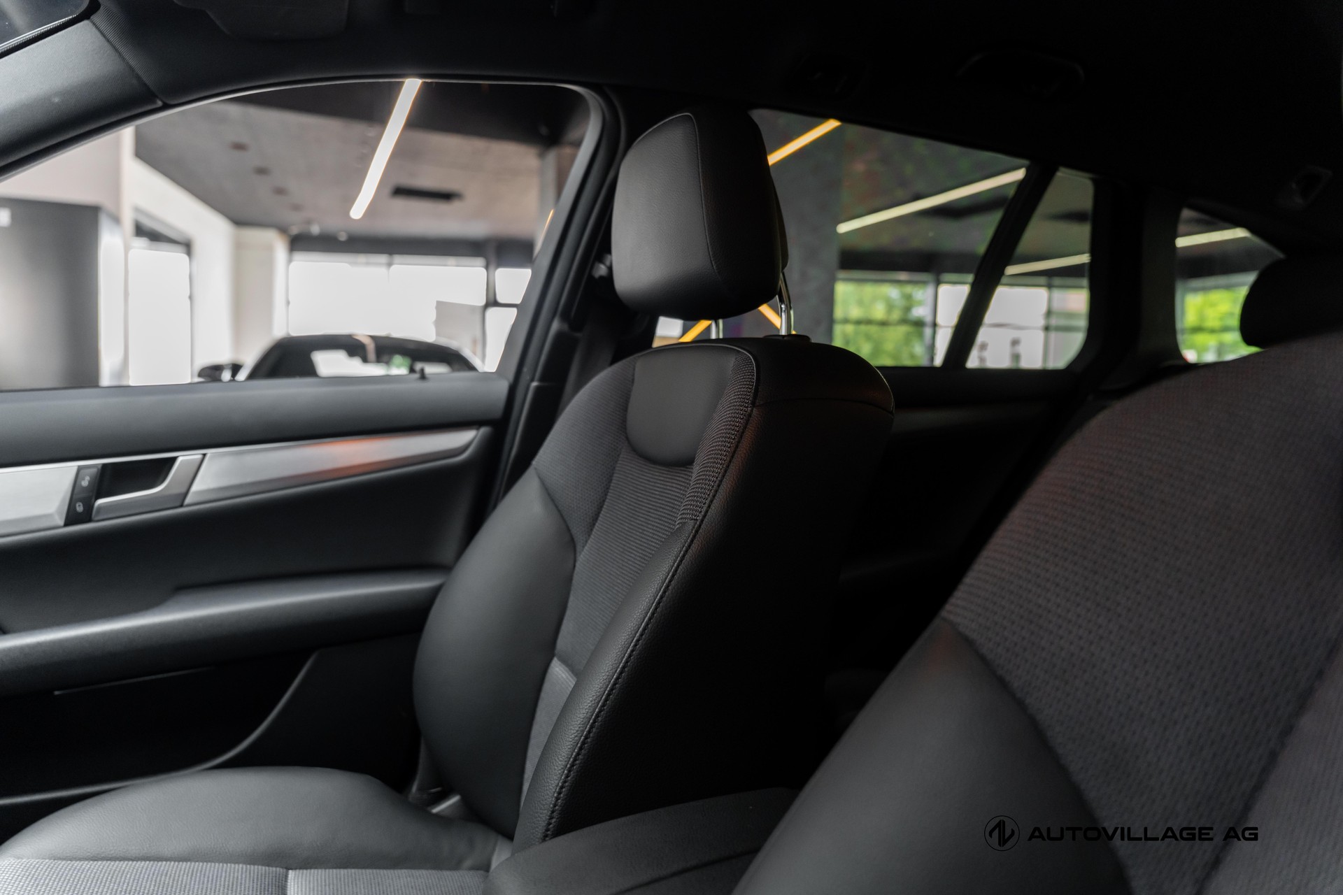 MERCEDES-BENZ C 250 CDI Avantgarde 4Matic 7G-Tronic | AMG Line | Standheizung-image-6