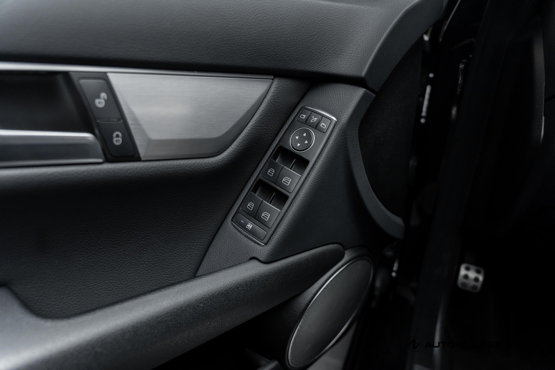 MERCEDES-BENZ C 250 CDI Avantgarde 4Matic 7G-Tronic | AMG Line | Standheizung-image-25