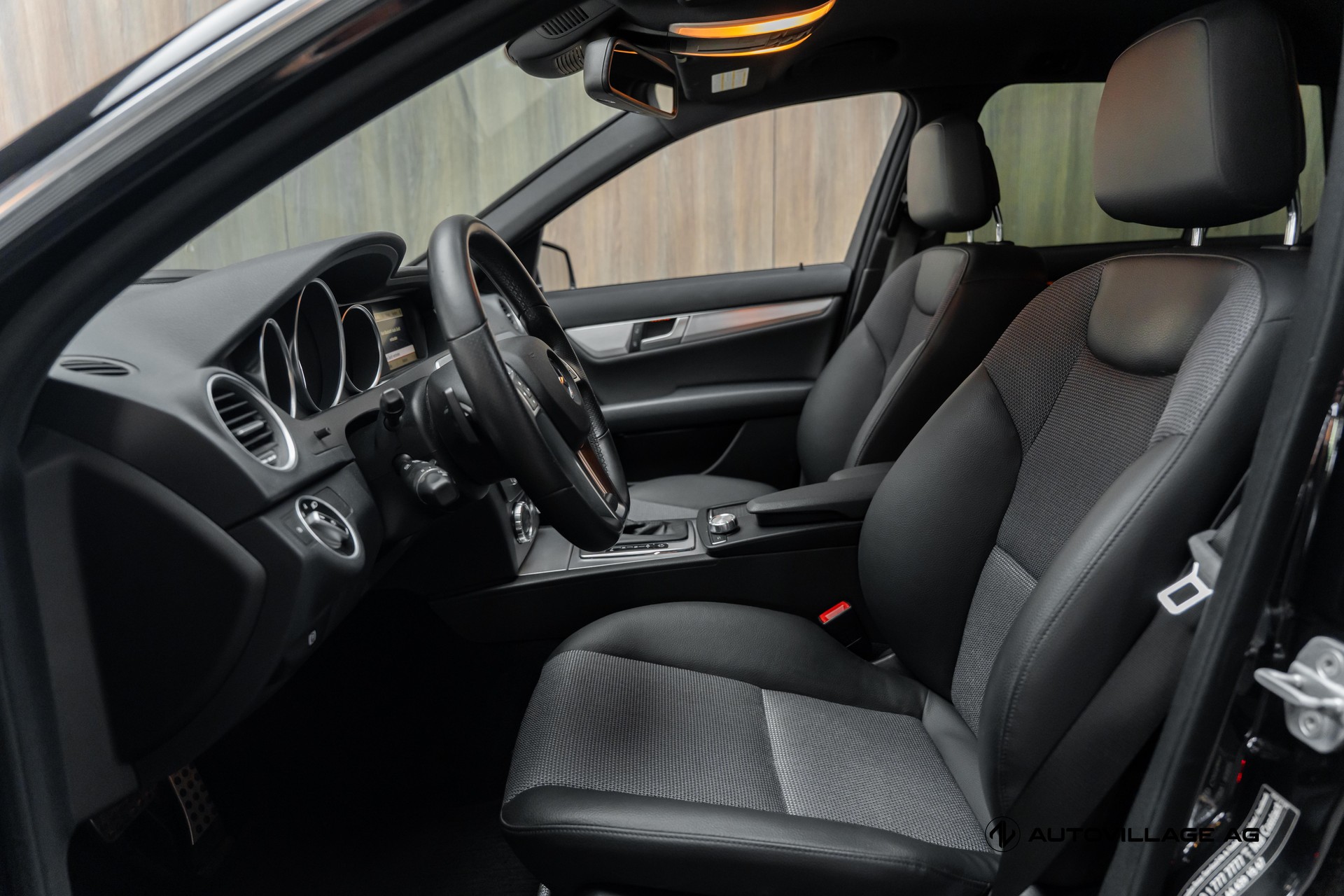 MERCEDES-BENZ C 250 CDI Avantgarde 4Matic 7G-Tronic | AMG Line | Standheizung-image-4
