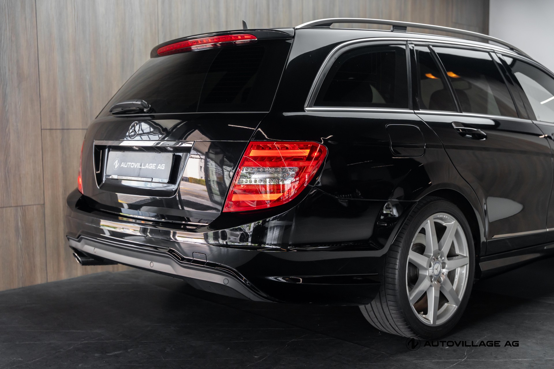 MERCEDES-BENZ C 250 CDI Avantgarde 4Matic 7G-Tronic | AMG Line | Standheizung-image-27