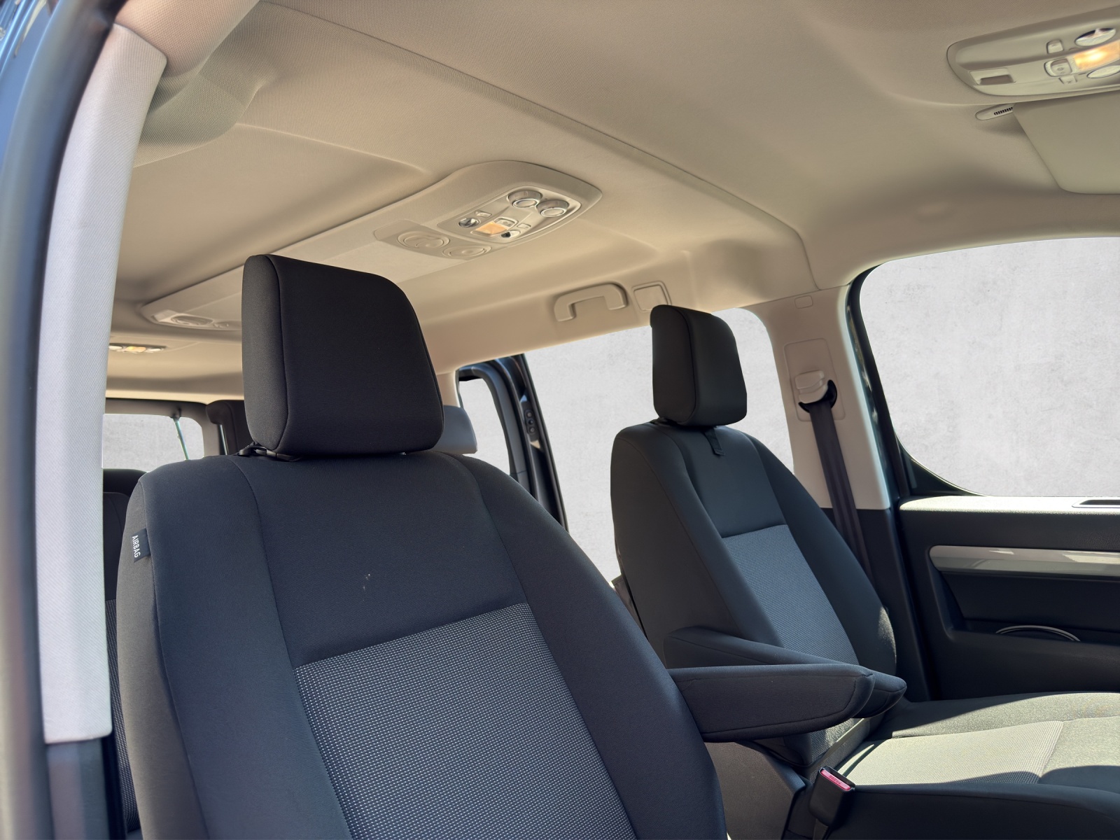 TOYOTA Proace Verso 2.0 D-4D Comfort Medium-image-16