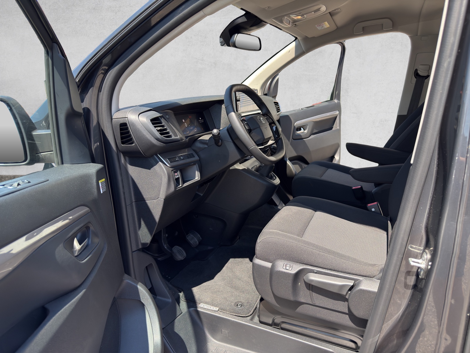 TOYOTA Proace Verso 2.0 D-4D Comfort Medium-image-8