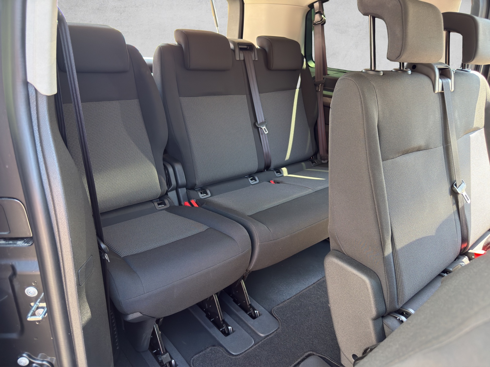 TOYOTA Proace Verso 2.0 D-4D Comfort Medium-image-18