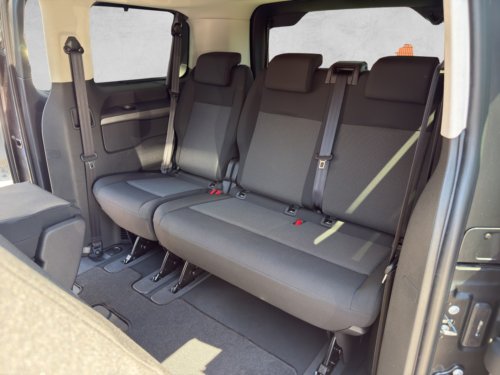 TOYOTA Proace Verso 2.0 D-4D Comfort Medium-image-20