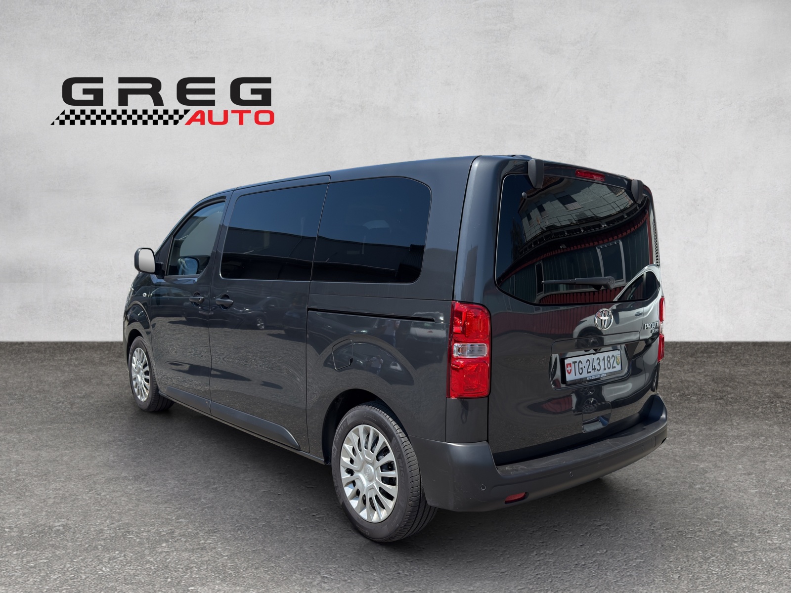 TOYOTA Proace Verso 2.0 D-4D Comfort Medium-showroom-element-2