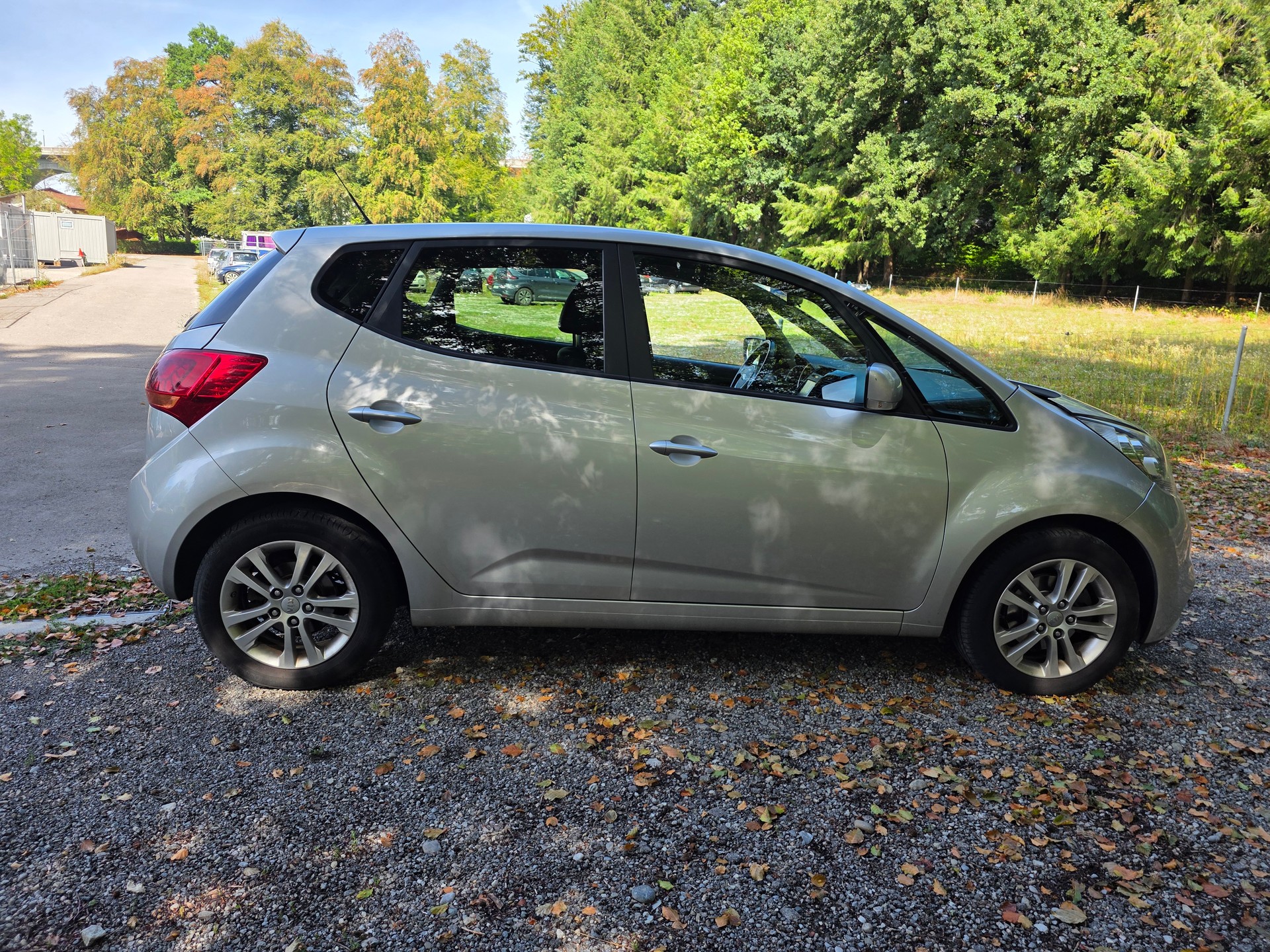 KIA Venga 1.6 CRDi Trend. 128 PS-image-6
