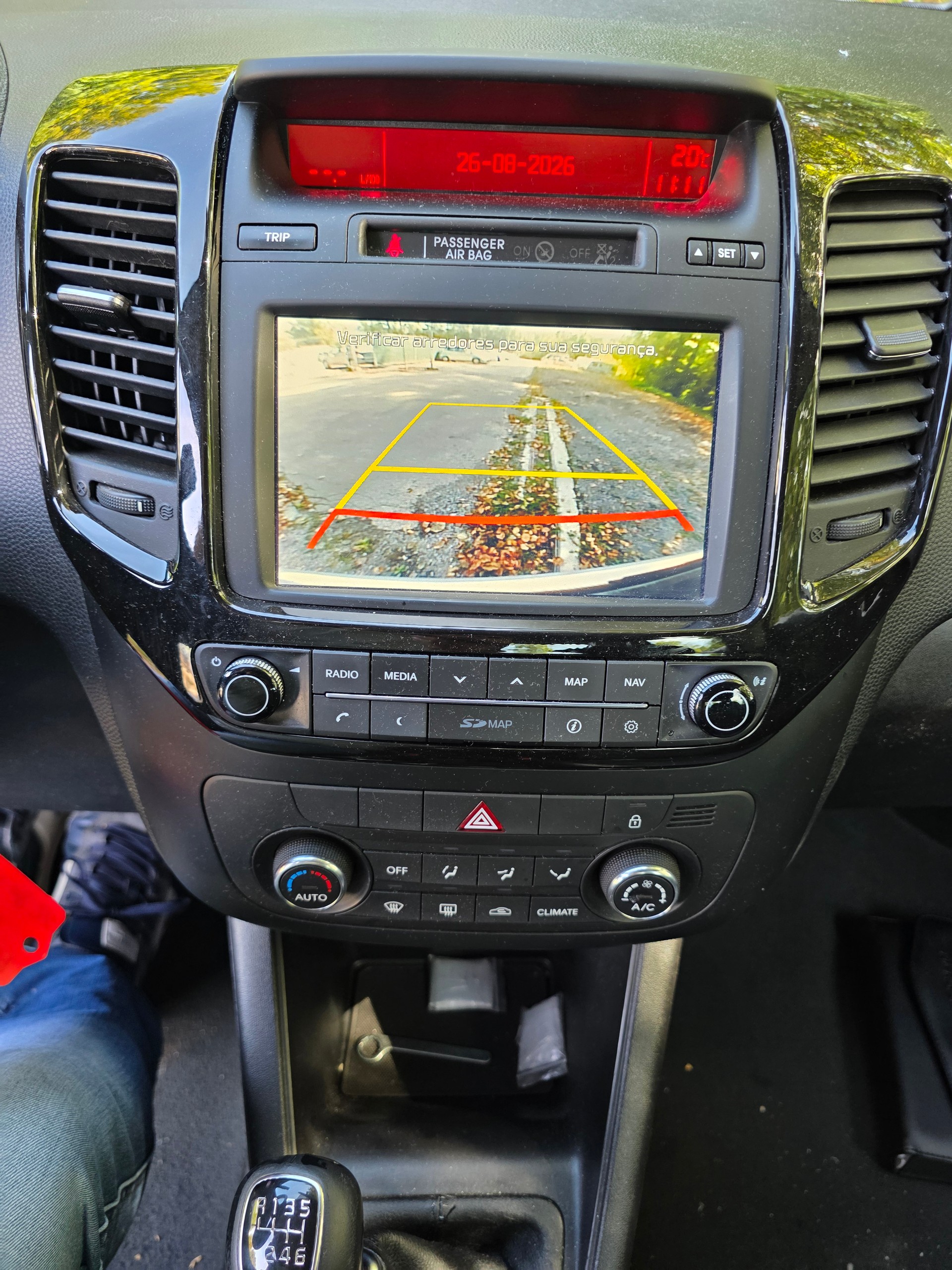 KIA Venga 1.6 CRDi Trend. 128 PS-image-12
