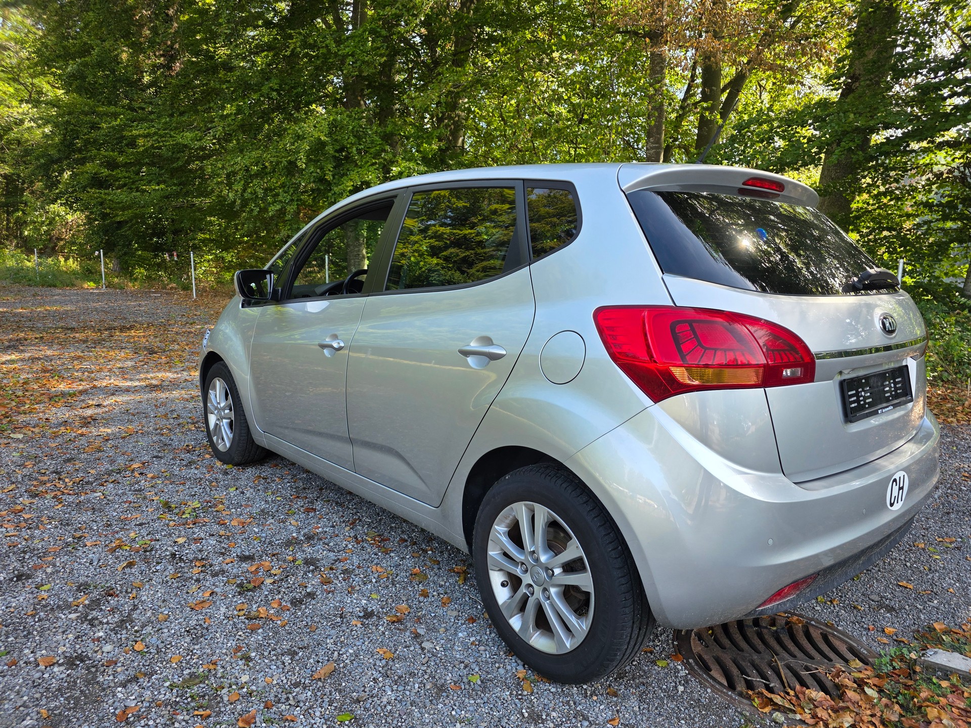 KIA Venga 1.6 CRDi Trend. 128 PS-image-4