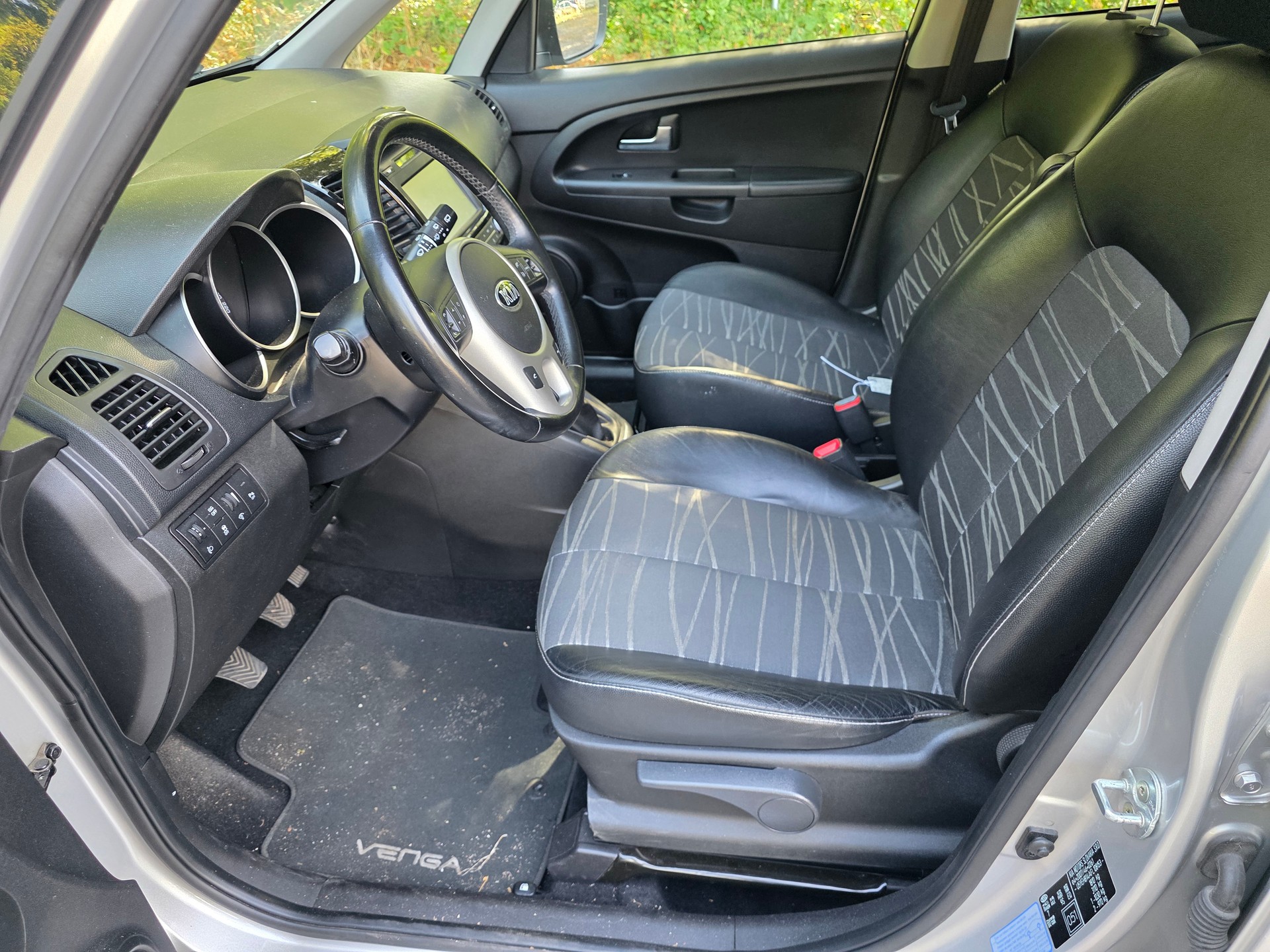 KIA Venga 1.6 CRDi Trend. 128 PS-image-10