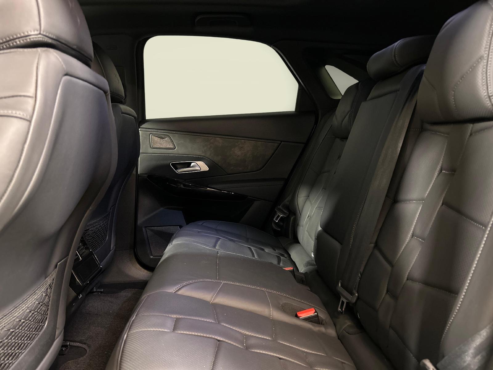 DS AUTOMOBILES 7 Crossback 1.6 E-Tense Be Chic 4x4-showroom-element-3