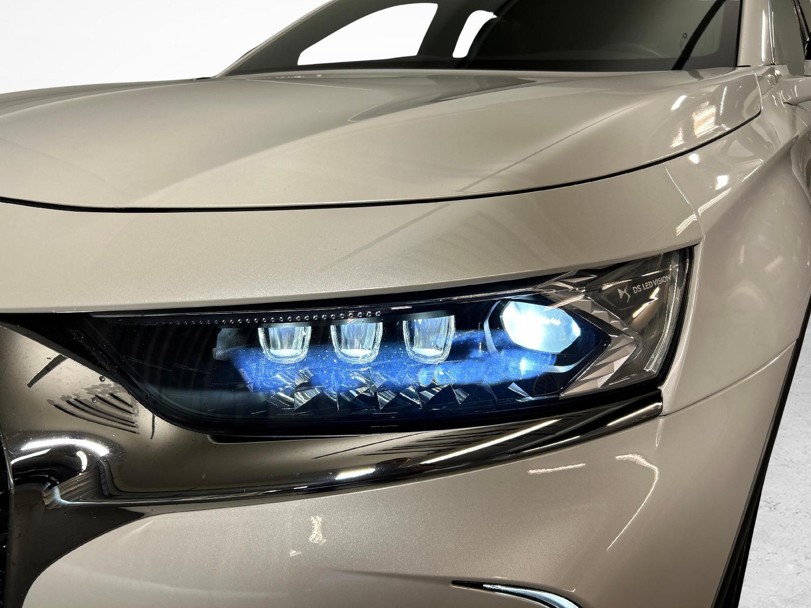 DS AUTOMOBILES 7 Crossback 1.6 E-Tense Be Chic 4x4-image-16