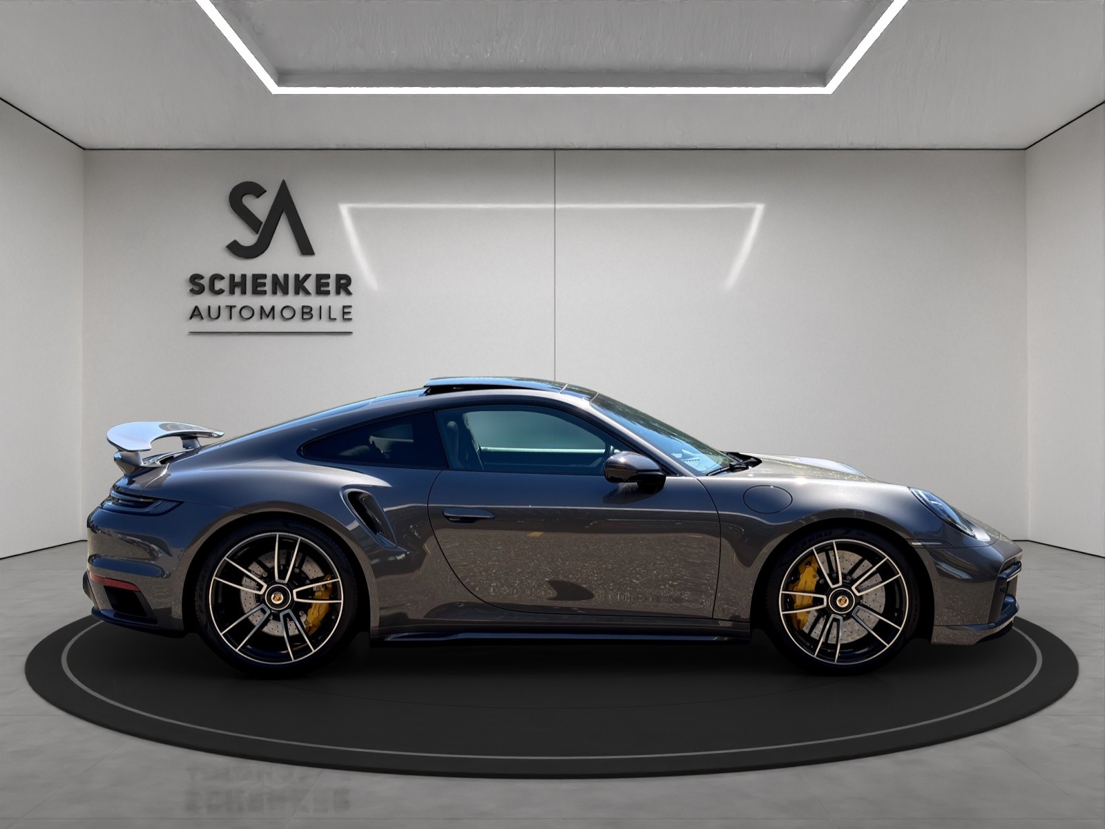 PORSCHE 911 Turbo S PDK-image-5