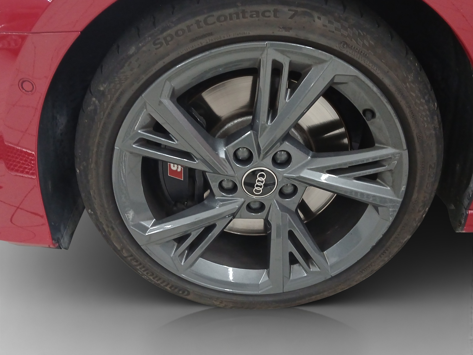 AUDI S3 Sportback 2.0 TFSI quattro S-tronic-image-13