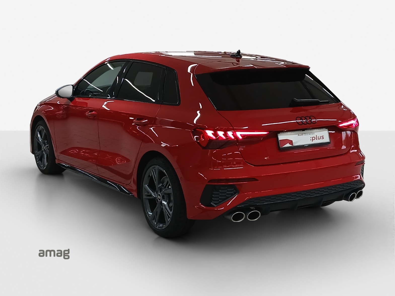 AUDI S3 Sportback 2.0 TFSI quattro S-tronic-showroom-element-2
