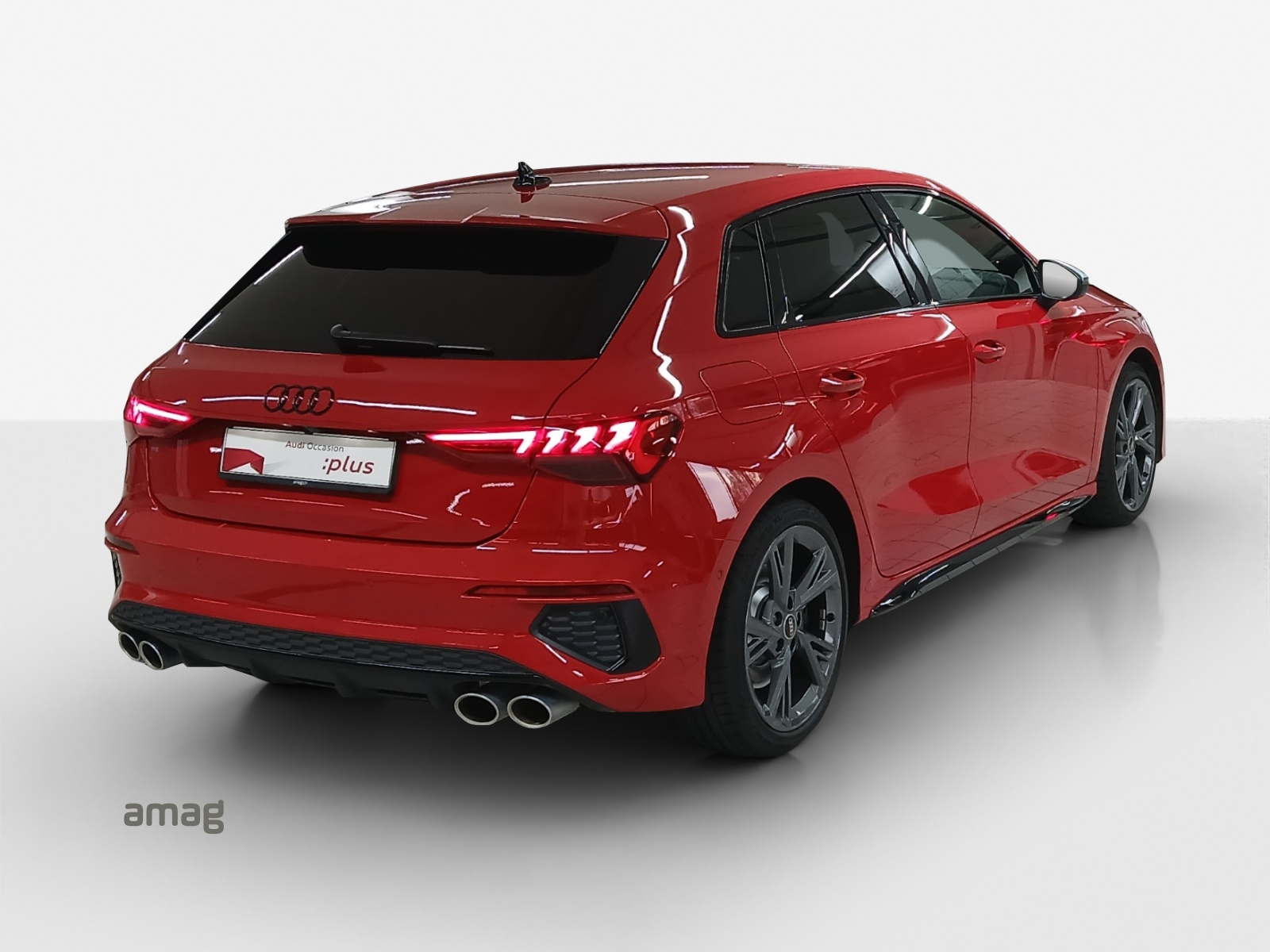 AUDI S3 Sportback 2.0 TFSI quattro S-tronic-image-4