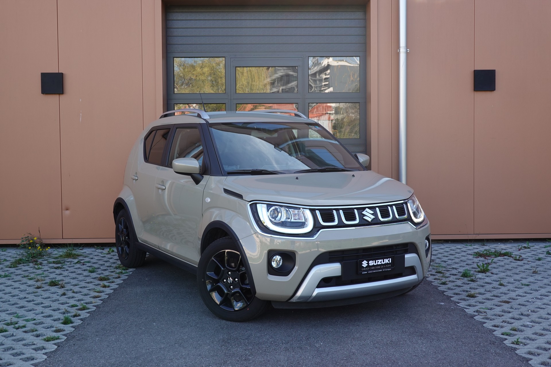 SUZUKI Ignis 1.2i Compact+ Hybrid "* CH Auto * 3 ans de Garantie * Clim Auto * Caméra * Apple Car Play * Capteurs *"