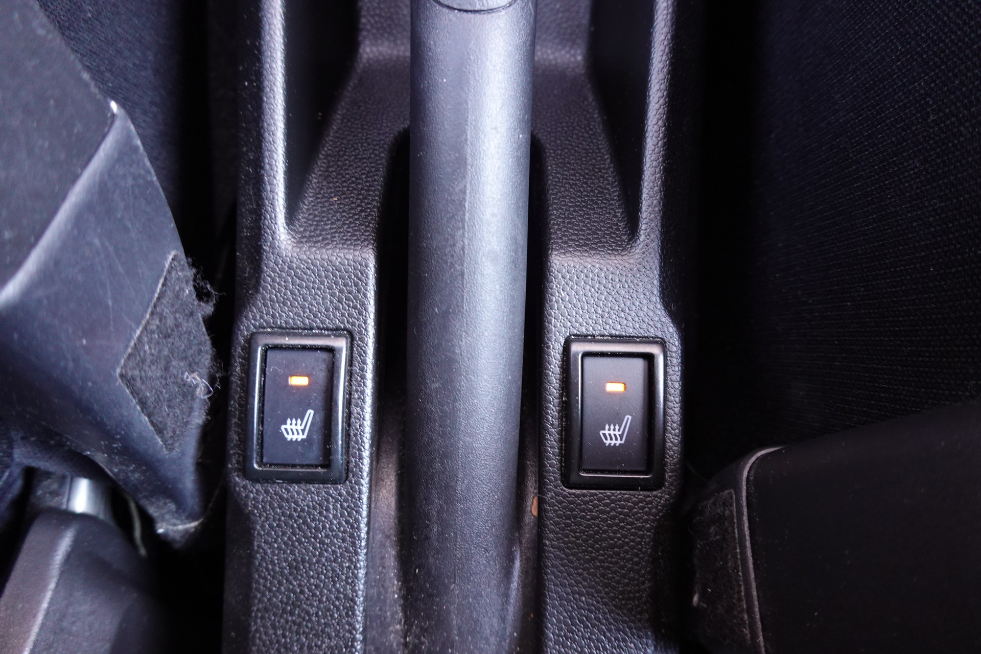SUZUKI Ignis 1.2i Compact+ Hybrid "* CH Auto * 3 ans de Garantie * Clim Auto * Caméra * Apple Car Play * Capteurs *"-image-18