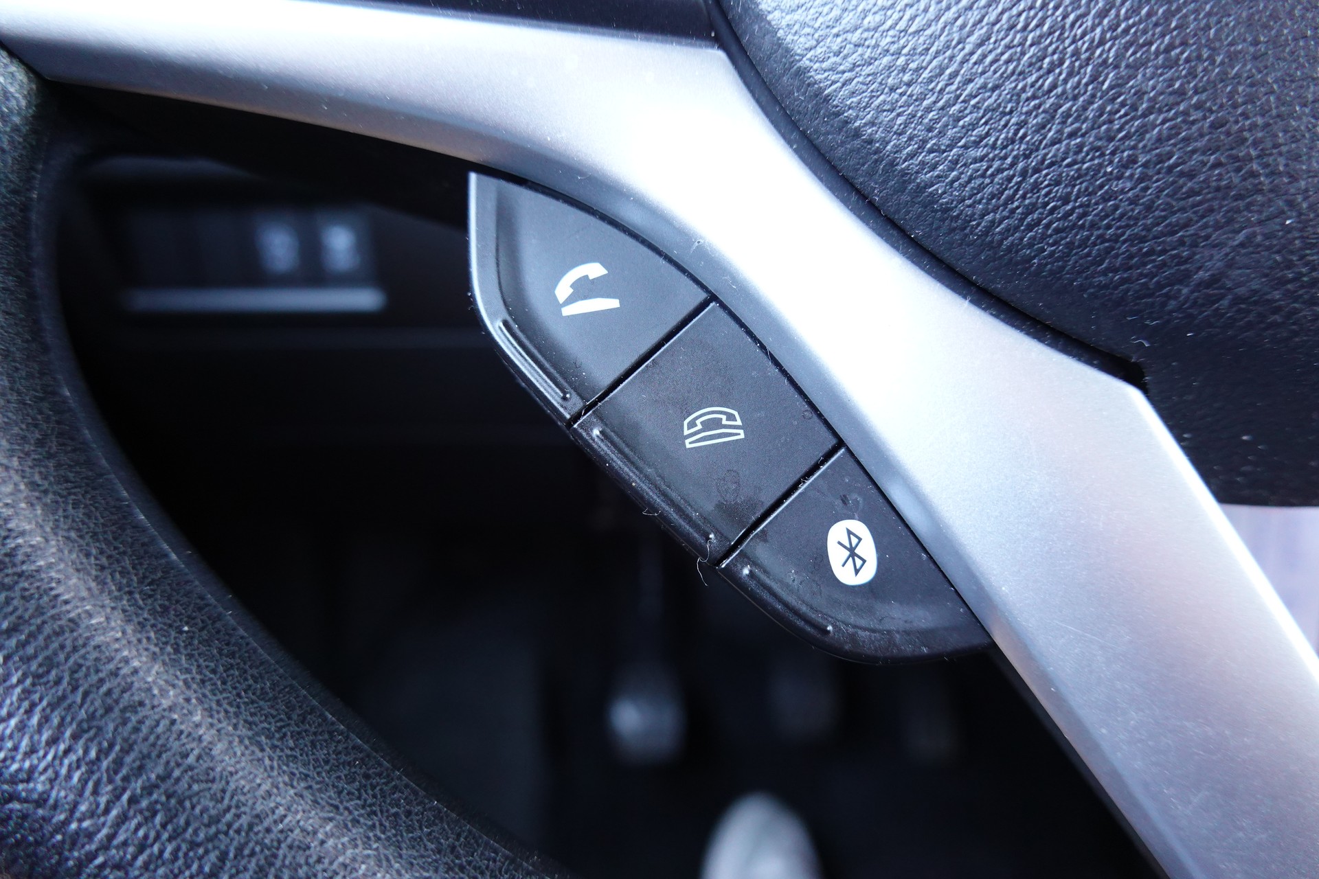 SUZUKI Ignis 1.2i Compact+ Hybrid "* CH Auto * 3 ans de Garantie * Clim Auto * Caméra * Apple Car Play * Capteurs *"-image-13