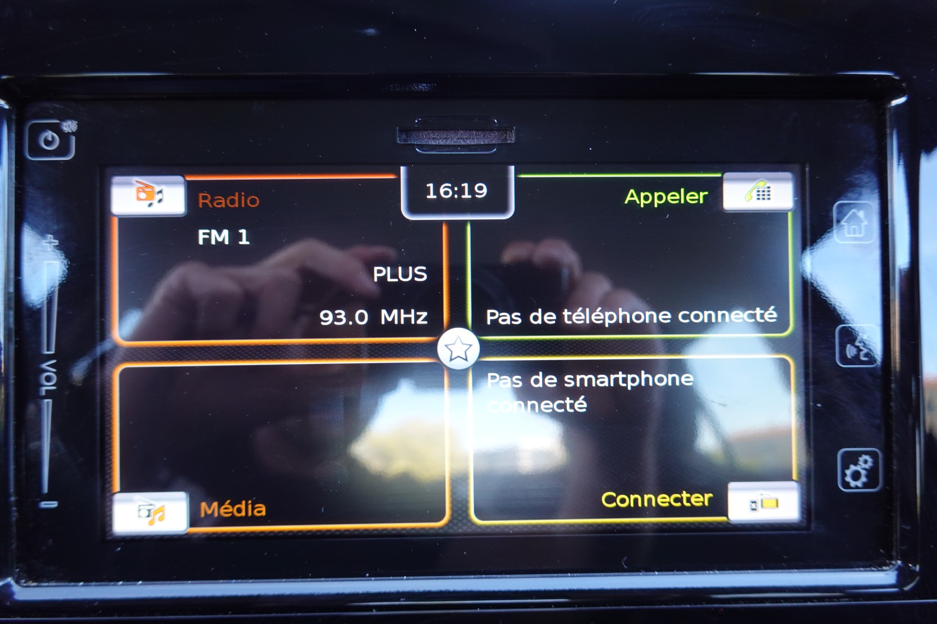 SUZUKI Ignis 1.2i Compact+ Hybrid "* CH Auto * 3 ans de Garantie * Clim Auto * Caméra * Apple Car Play * Capteurs *"-image-20