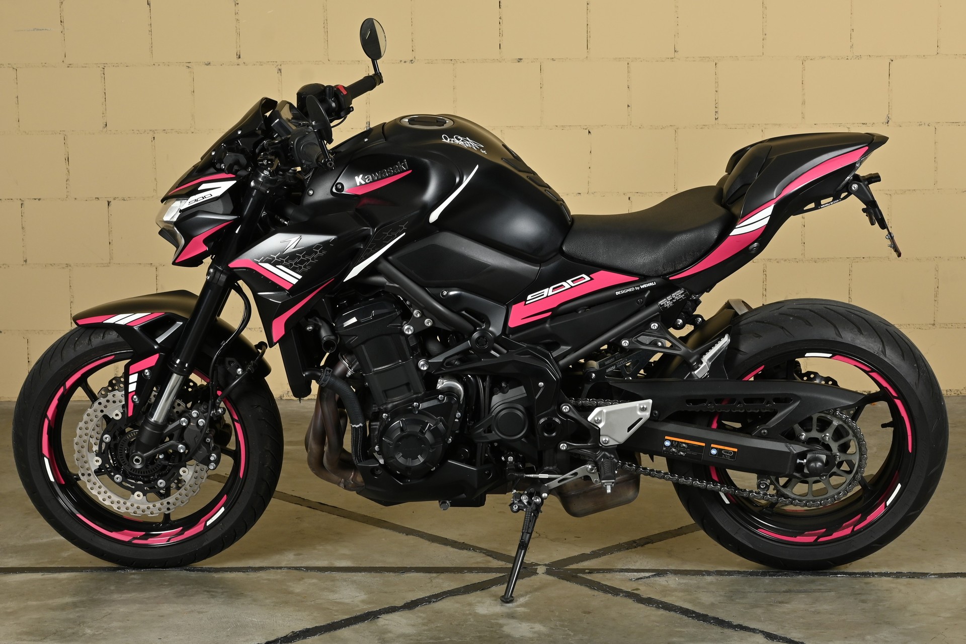 KAWASAKI Z 900-image-12