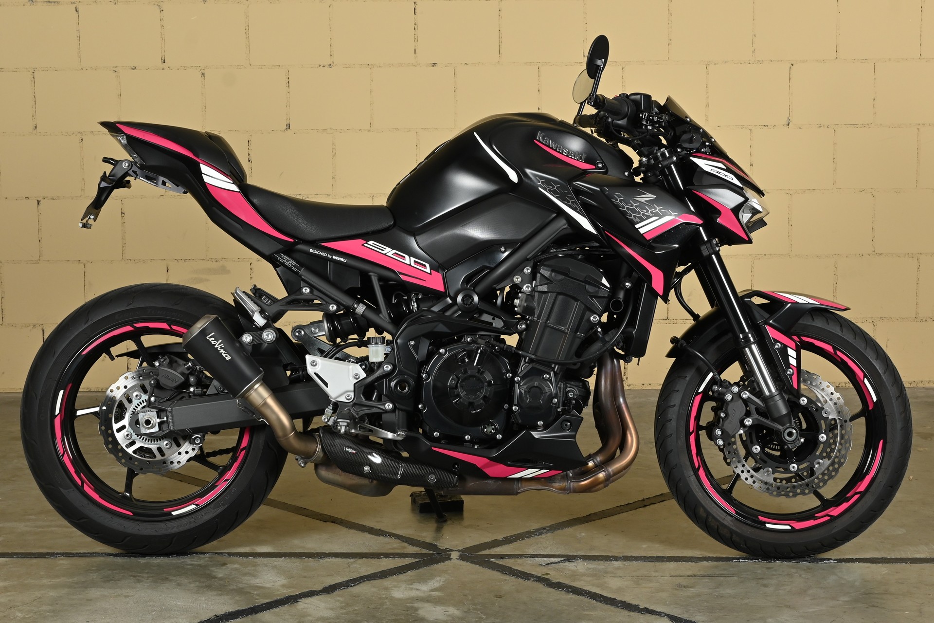 KAWASAKI Z 900-image-0