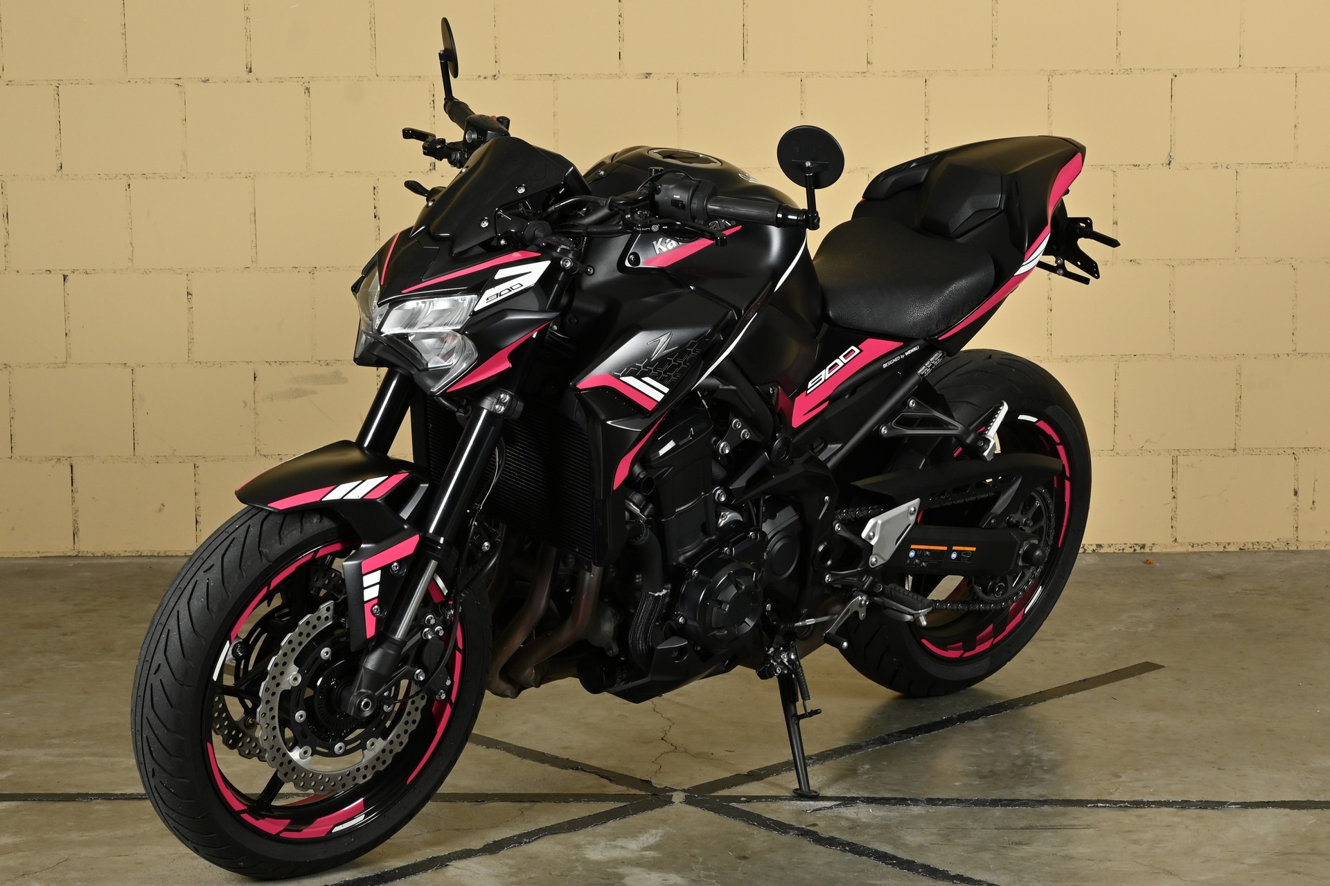 KAWASAKI Z 900-image-11
