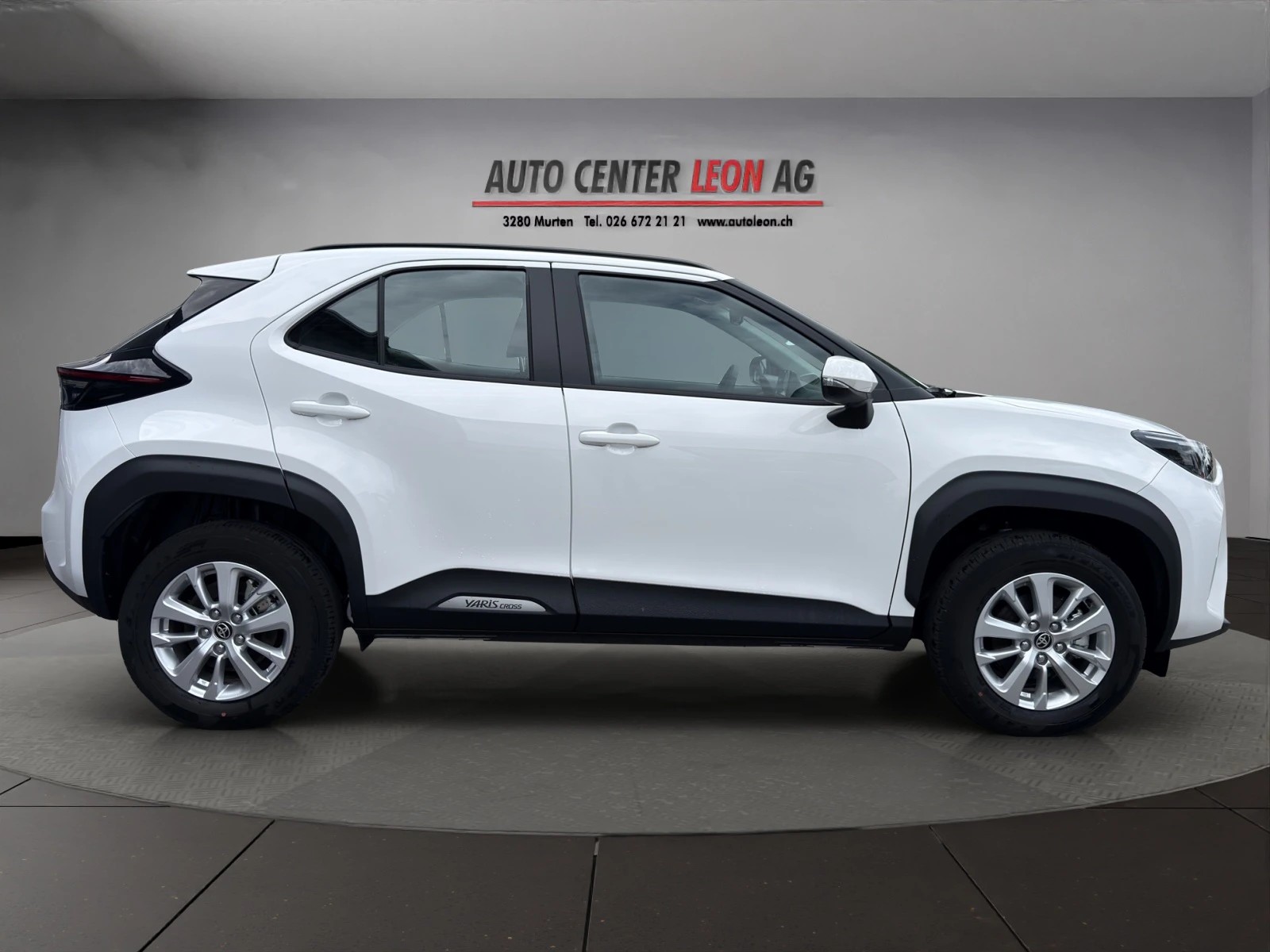 TOYOTA Yaris Cross 1.5 Hybrid Active-image-6