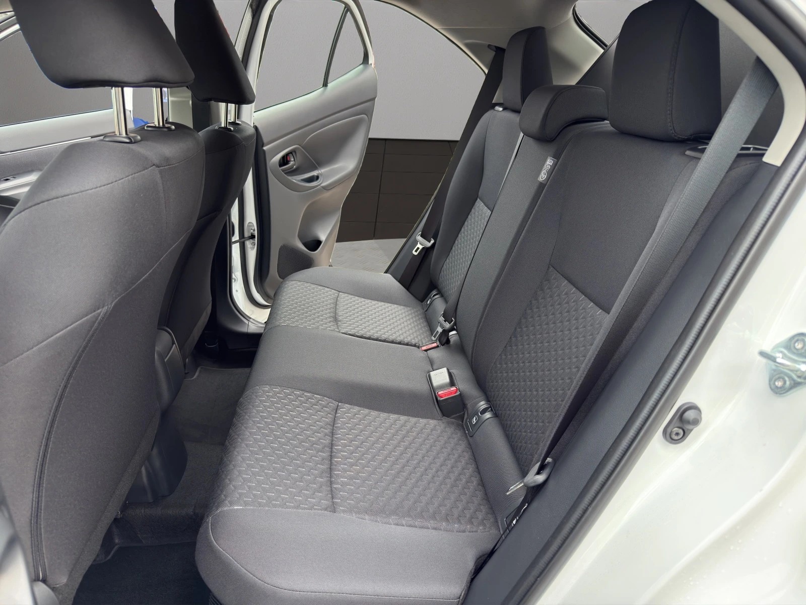 TOYOTA Yaris Cross 1.5 Hybrid Active-image-11