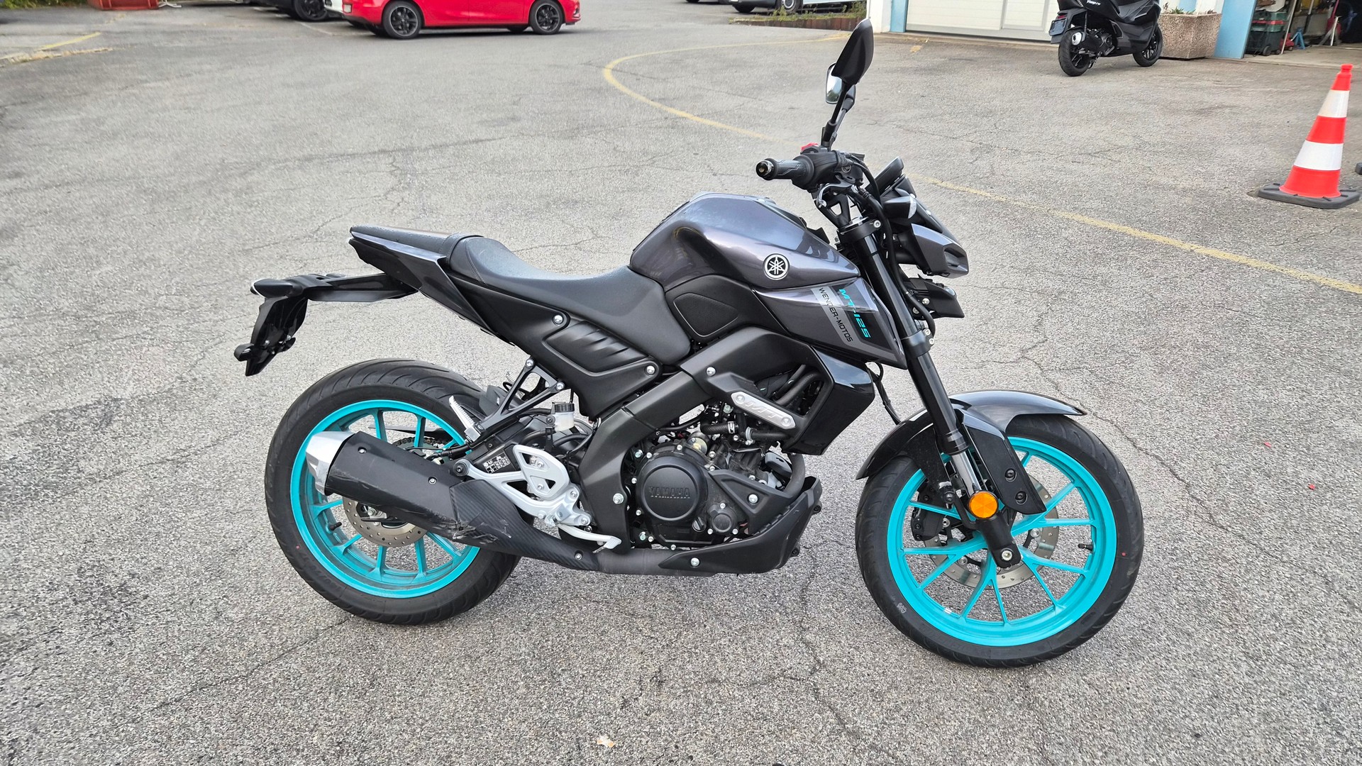 YAMAHA MT-125 ABS-image-1